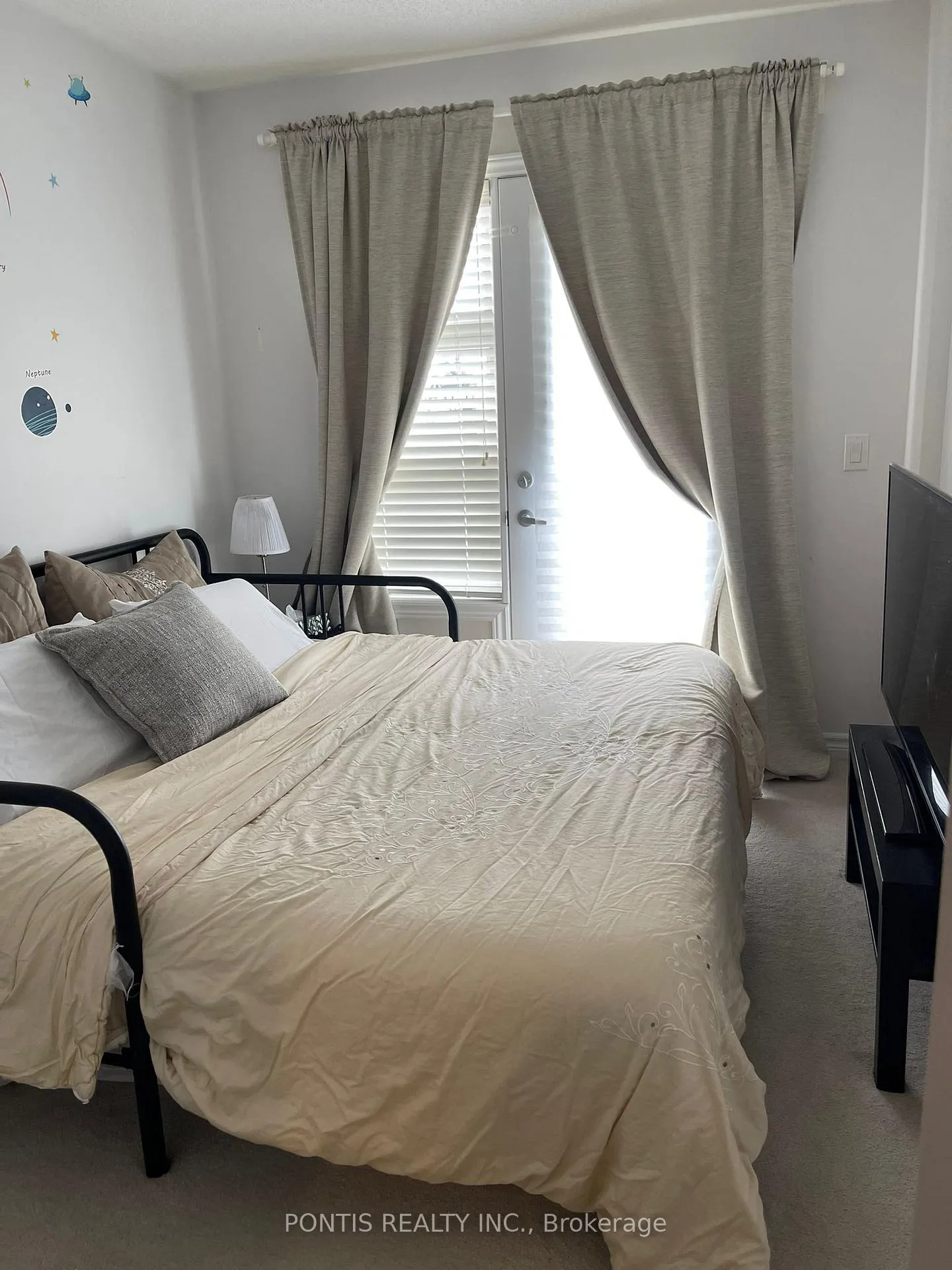 Photo 8 of 3038 Postridge Drive, Oakville, Joshua Meadows — HOMEH