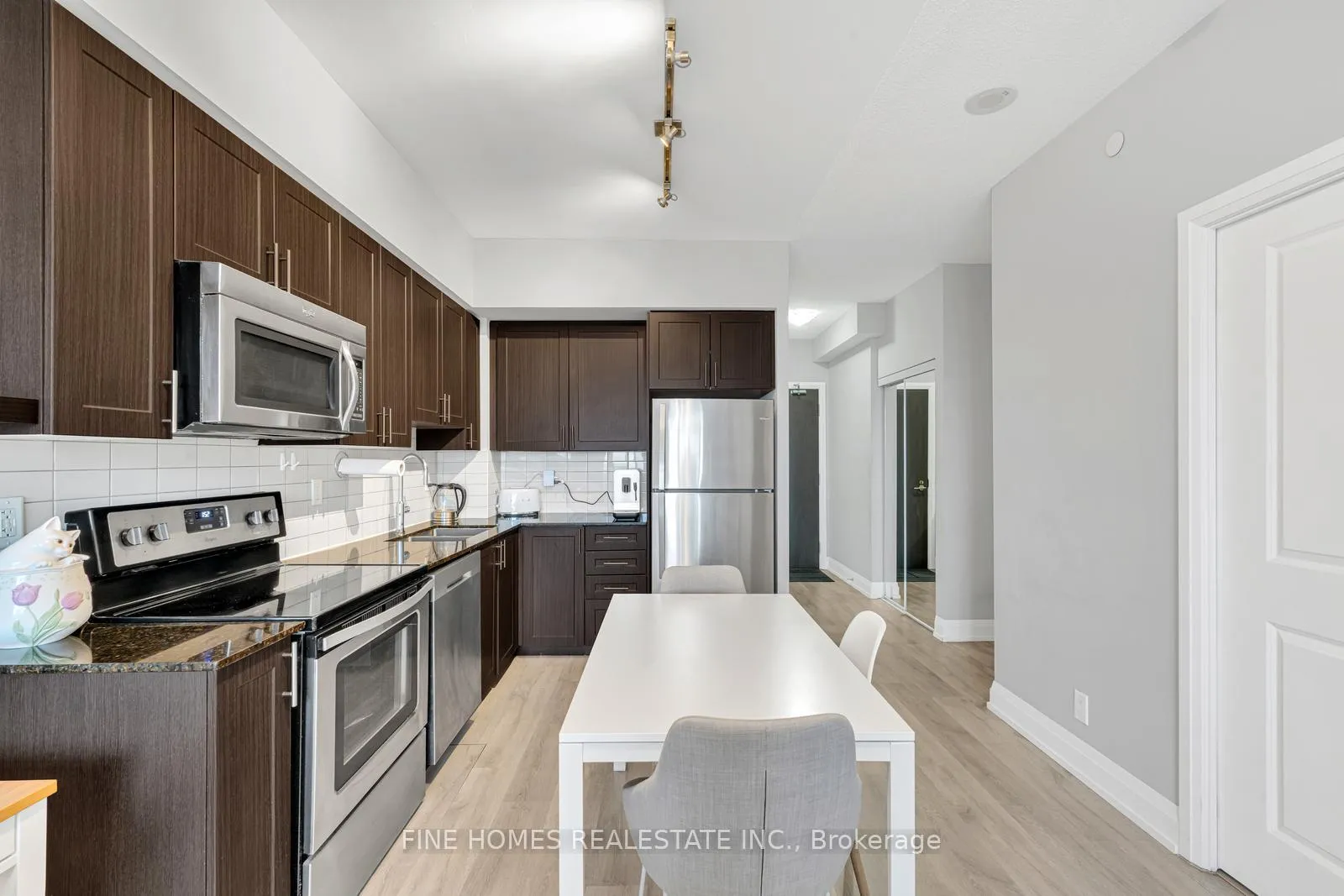 Photo 9 of Unit 1119, 7900 Bathusrt Street, Vaughan, Uplands — HOMEH