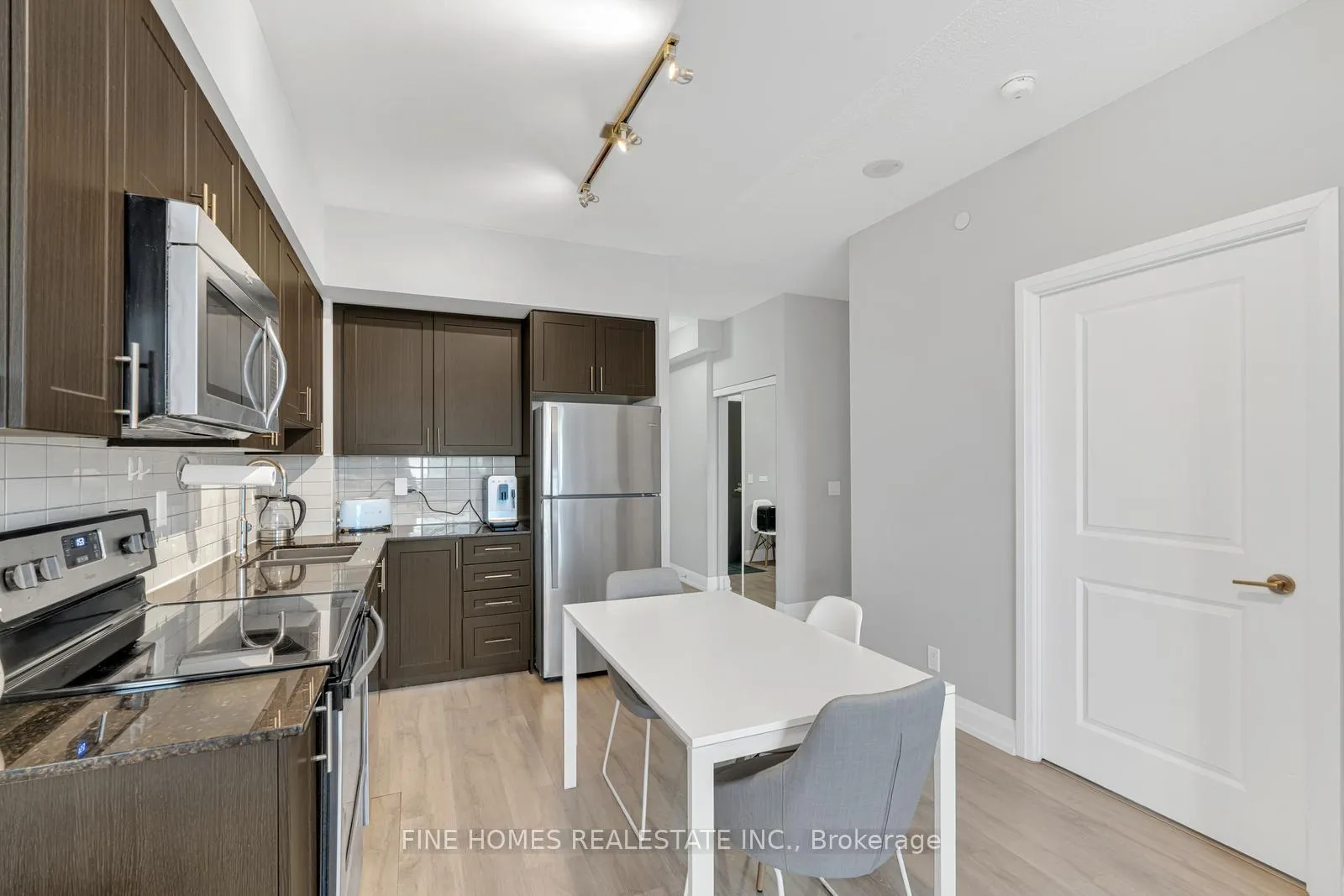 Photo 10 of Unit 1119, 7900 Bathusrt Street, Vaughan, Uplands — HOMEH
