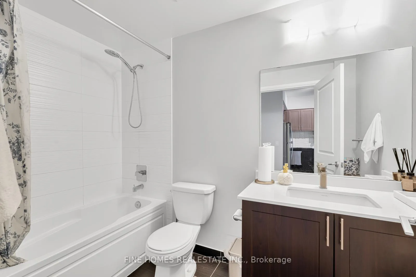 Photo 12 of Unit 1119, 7900 Bathusrt Street, Vaughan, Uplands — HOMEH
