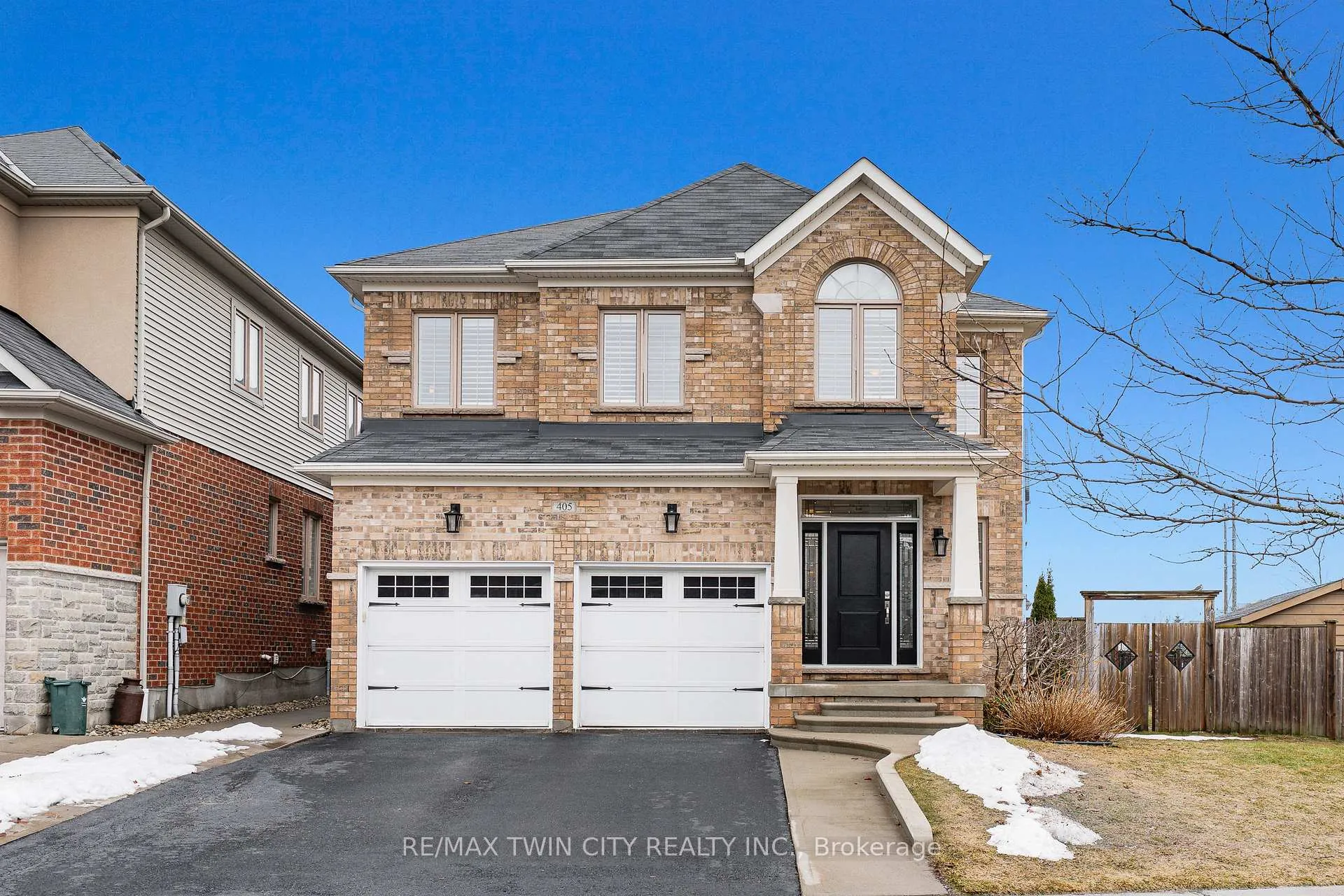 Photo 2 of 405 Rideau River Street, Waterloo — HOMEH