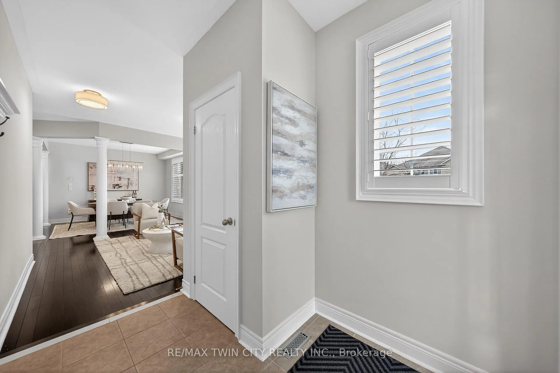 Photo 5 of 405 Rideau River Street, Waterloo — HOMEH