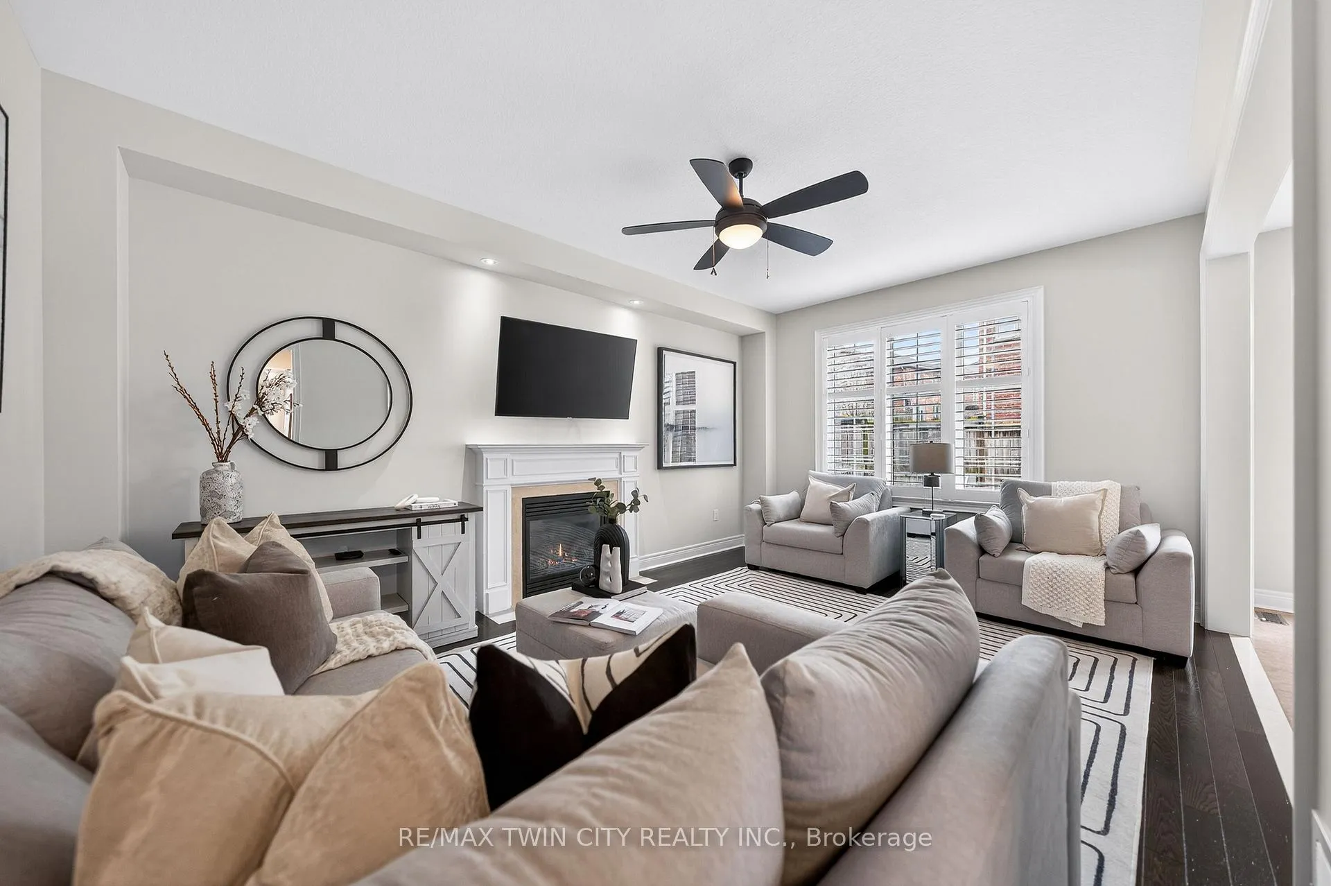 Photo 10 of 405 Rideau River Street, Waterloo — HOMEH