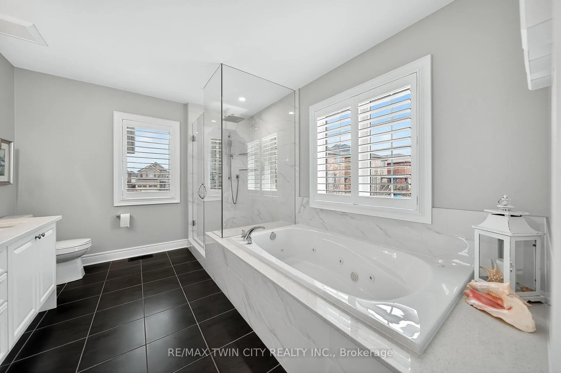Photo 26 of 405 Rideau River Street, Waterloo — HOMEH