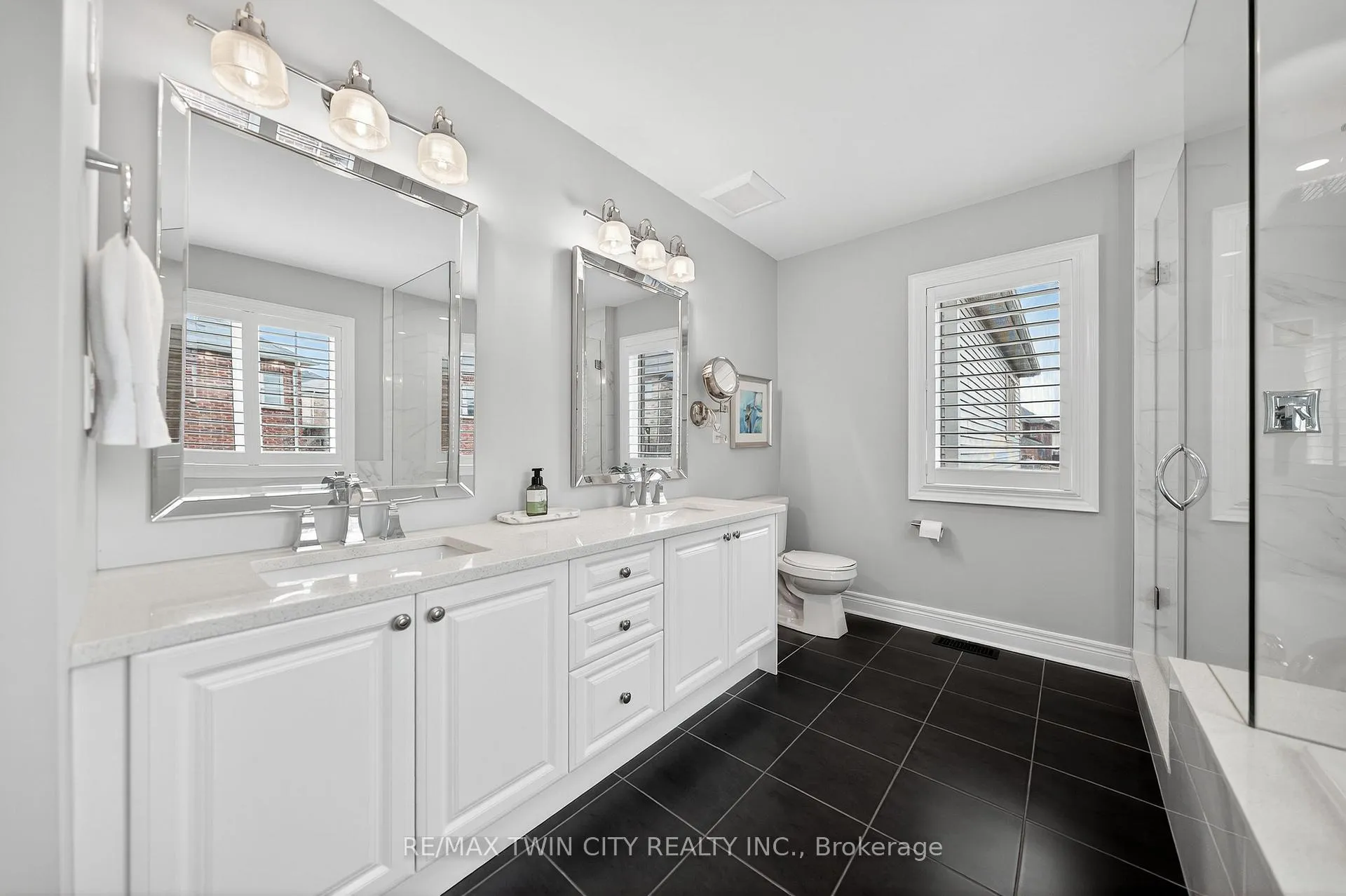 Photo 27 of 405 Rideau River Street, Waterloo — HOMEH