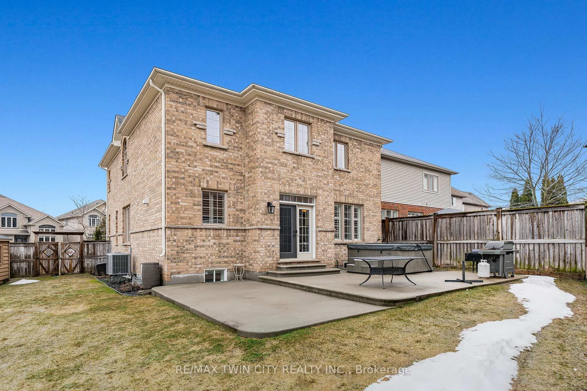 Photo 47 of 405 Rideau River Street, Waterloo — HOMEH
