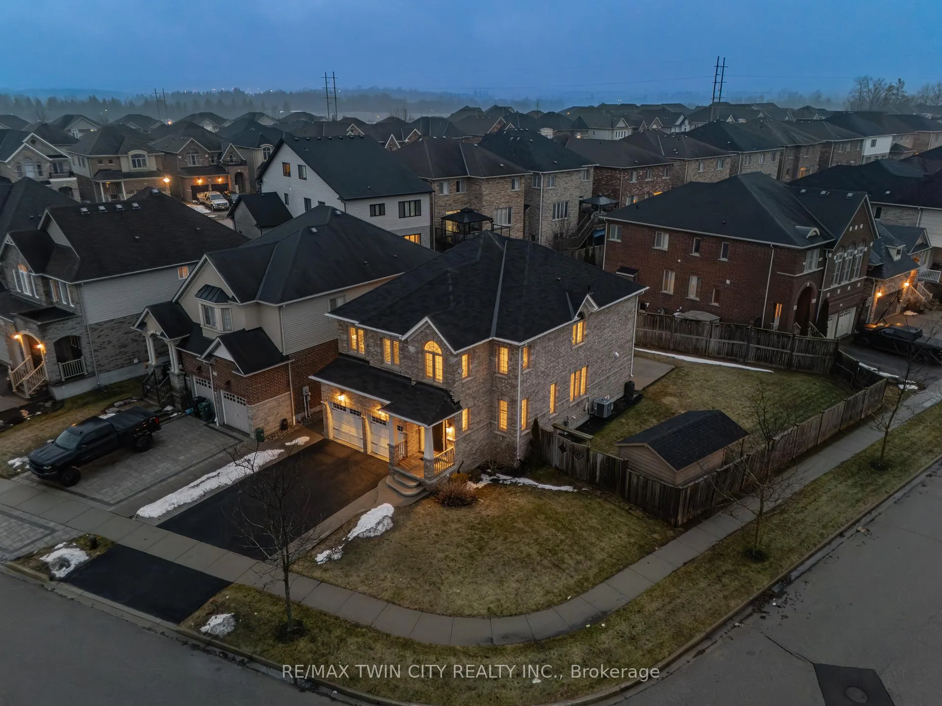 Photo 50 of 405 Rideau River Street, Waterloo — HOMEH