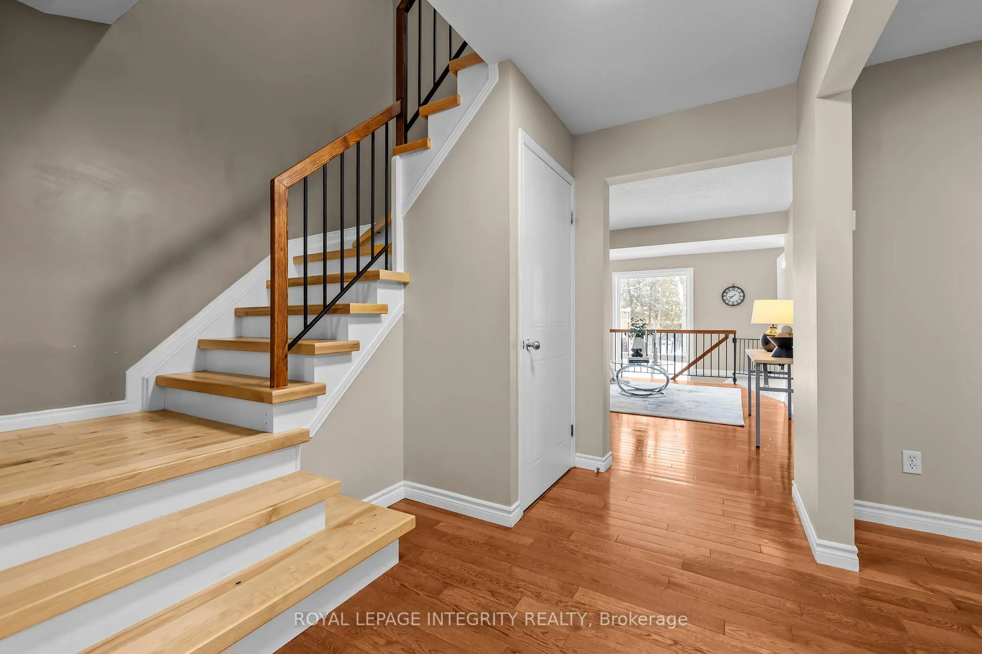 Photo 5 of 35 Randall James Drive, Ottawa, Stittsville (Central) — HOMEH