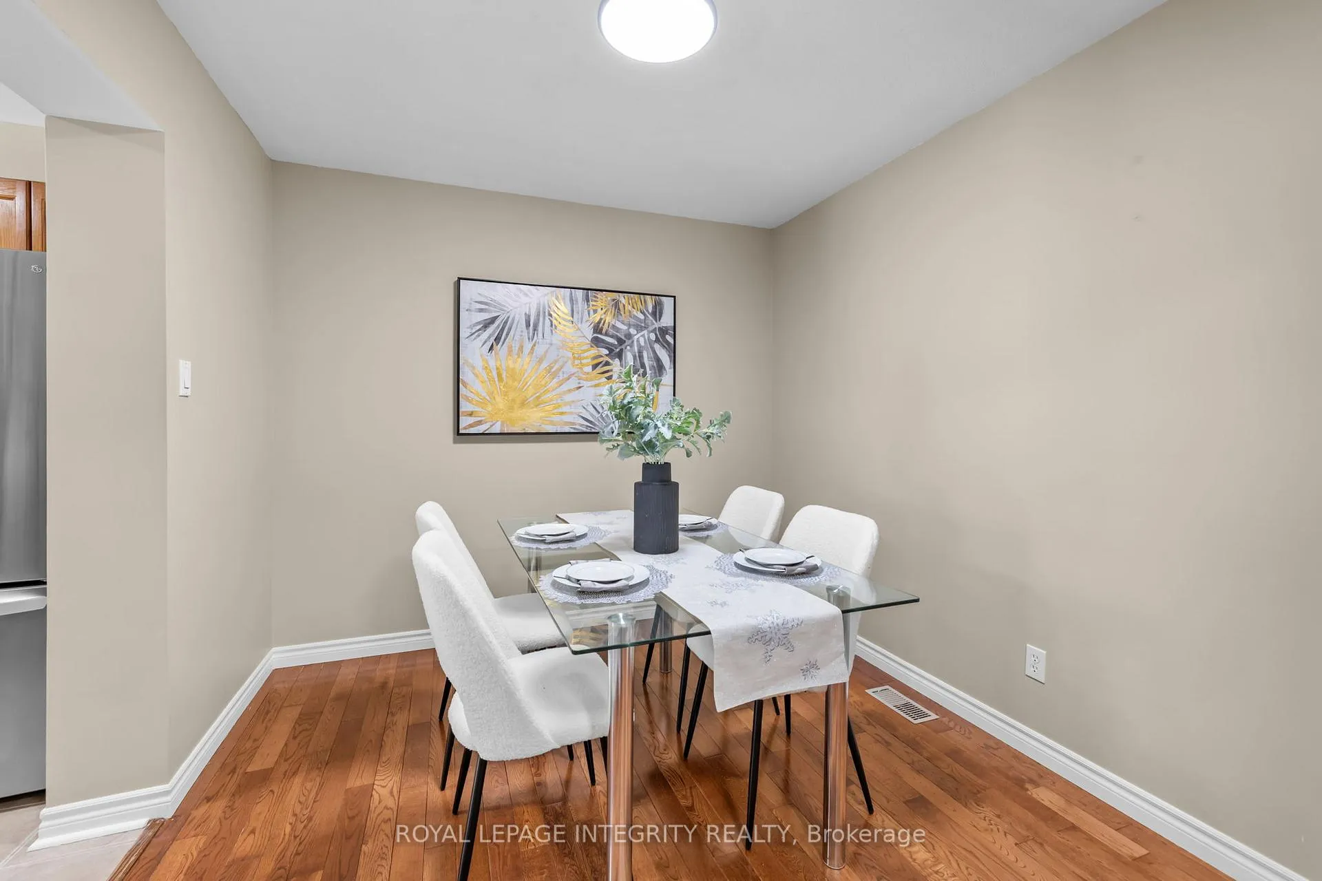 Photo 7 of 35 Randall James Drive, Ottawa, Stittsville (Central) — HOMEH
