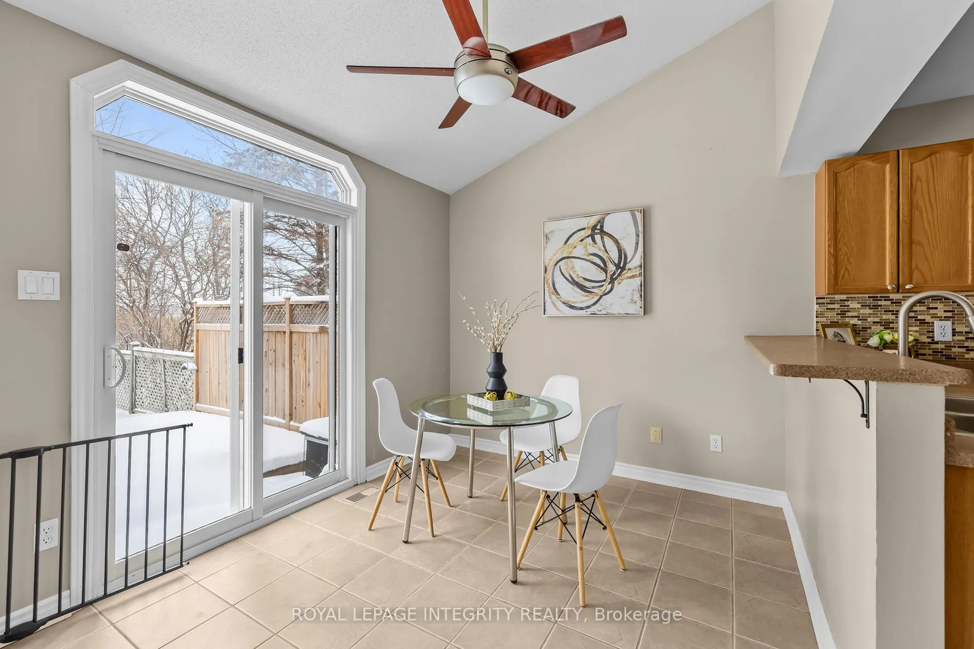 Photo 15 of 35 Randall James Drive, Ottawa, Stittsville (Central) — HOMEH