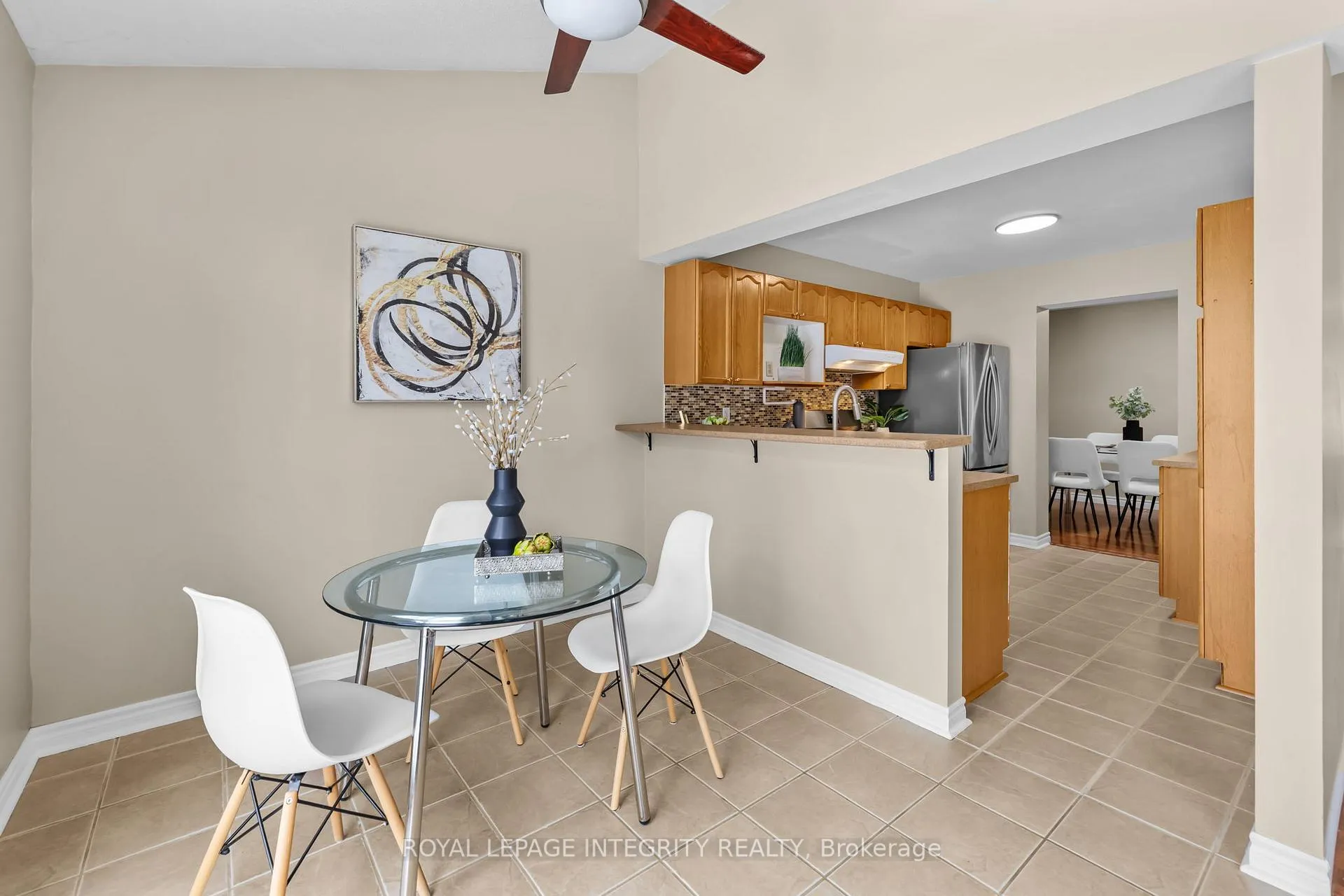 Photo 16 of 35 Randall James Drive, Ottawa, Stittsville (Central) — HOMEH
