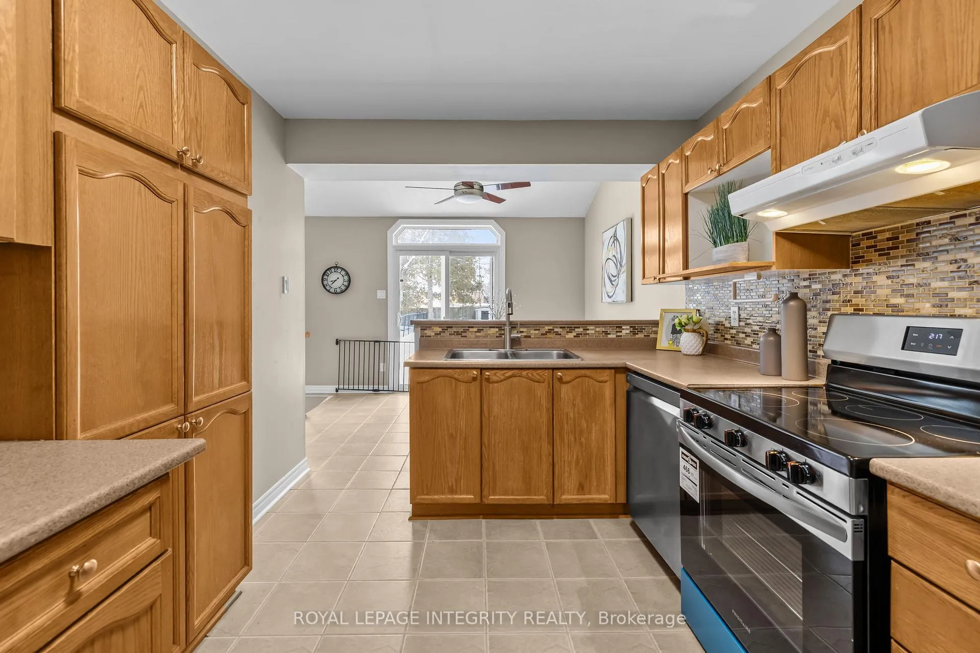 Photo 19 of 35 Randall James Drive, Ottawa, Stittsville (Central) — HOMEH