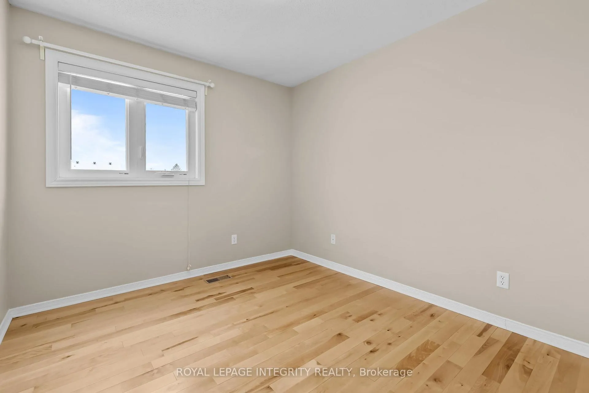 Photo 20 of 35 Randall James Drive, Ottawa, Stittsville (Central) — HOMEH