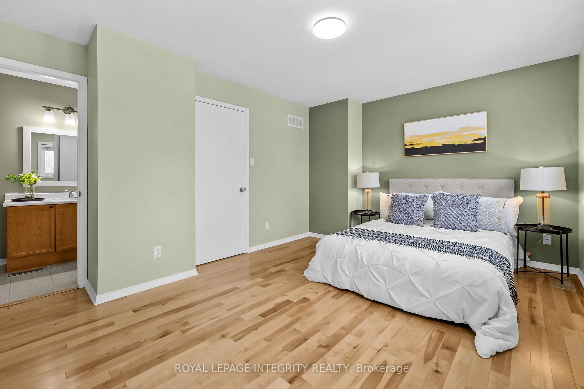 Photo 28 of 35 Randall James Drive, Ottawa, Stittsville (Central) — HOMEH