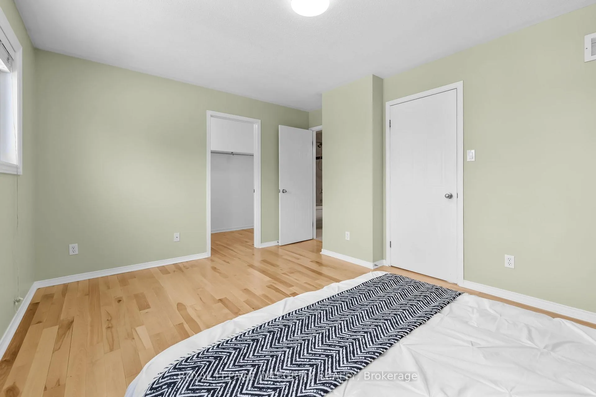 Photo 30 of 35 Randall James Drive, Ottawa, Stittsville (Central) — HOMEH