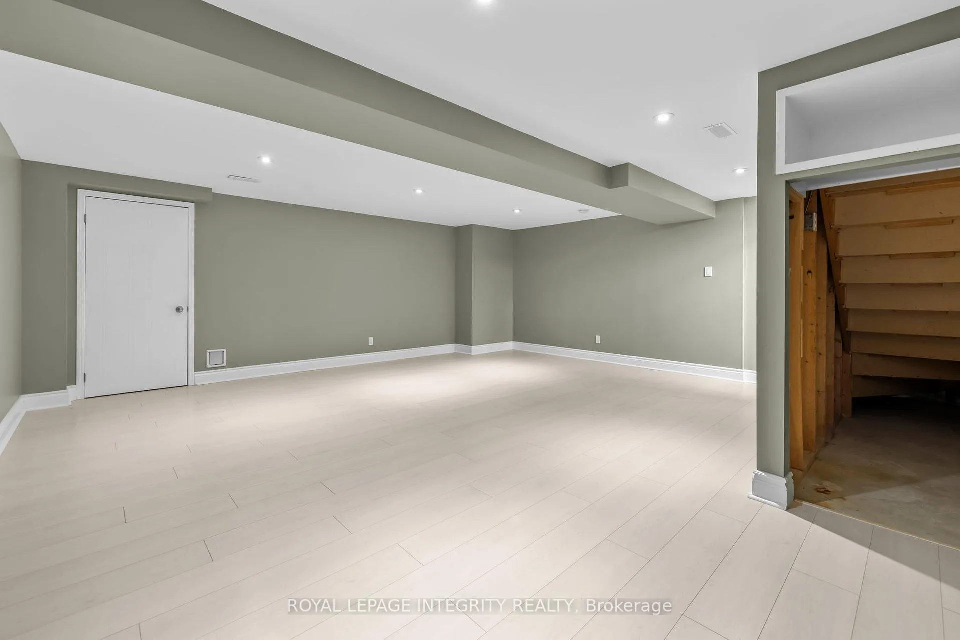 Photo 35 of 35 Randall James Drive, Ottawa, Stittsville (Central) — HOMEH