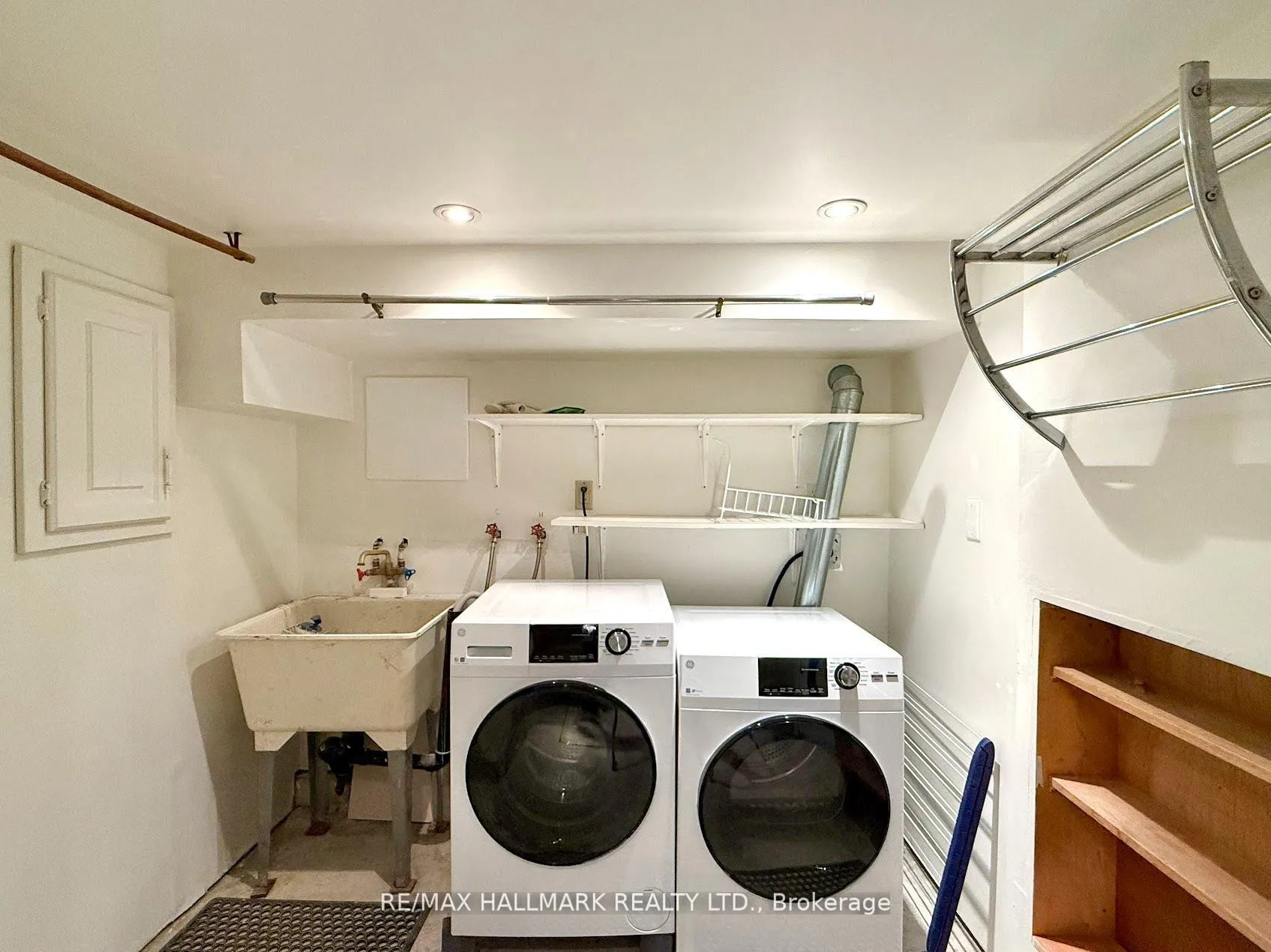 Photo 40 of 56 Highfield Road, Toronto, Greenwood-Coxwell — HOMEH
