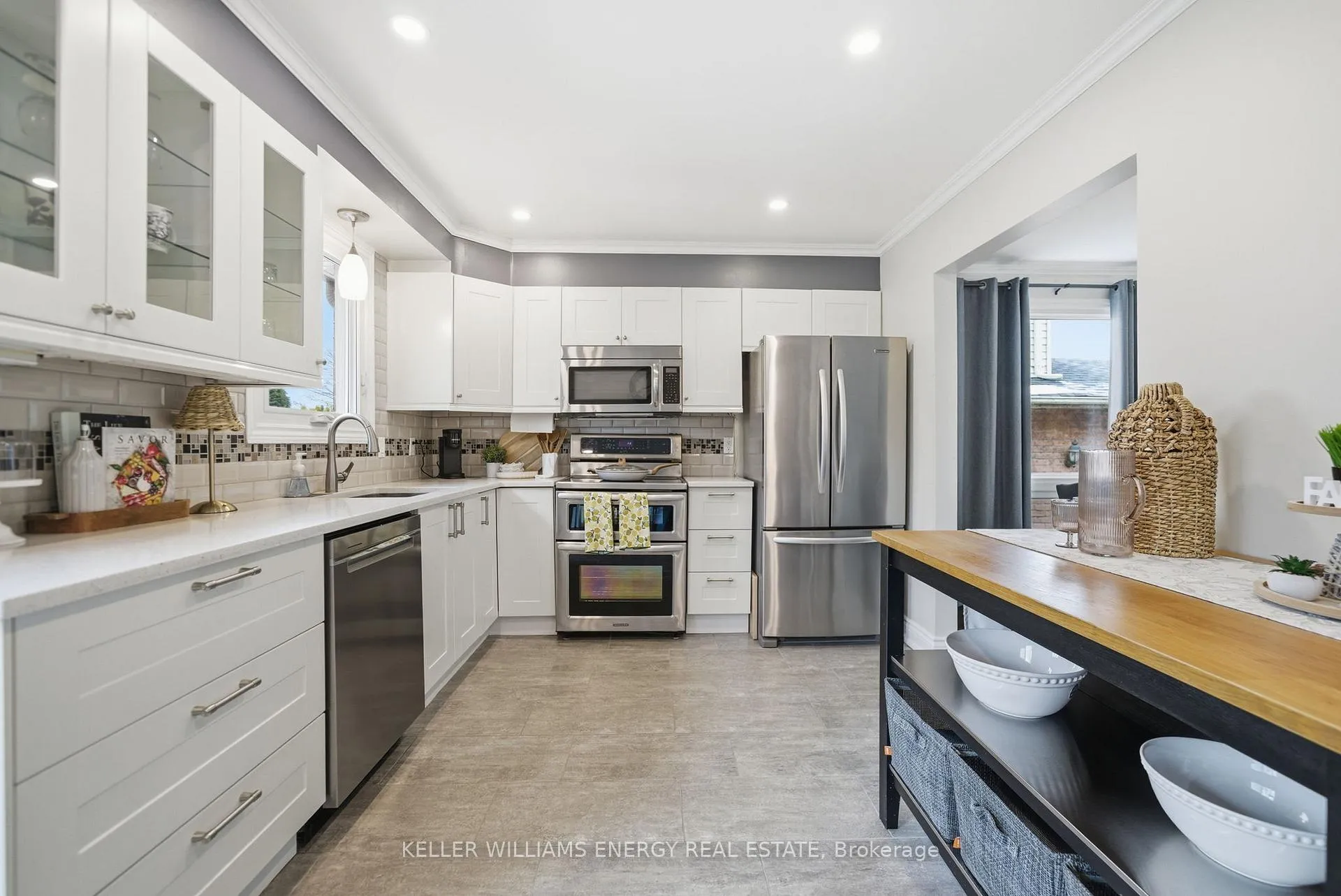 Photo 7 of 11 Ridgeview Drive, Scugog, Port Perry — HOMEH