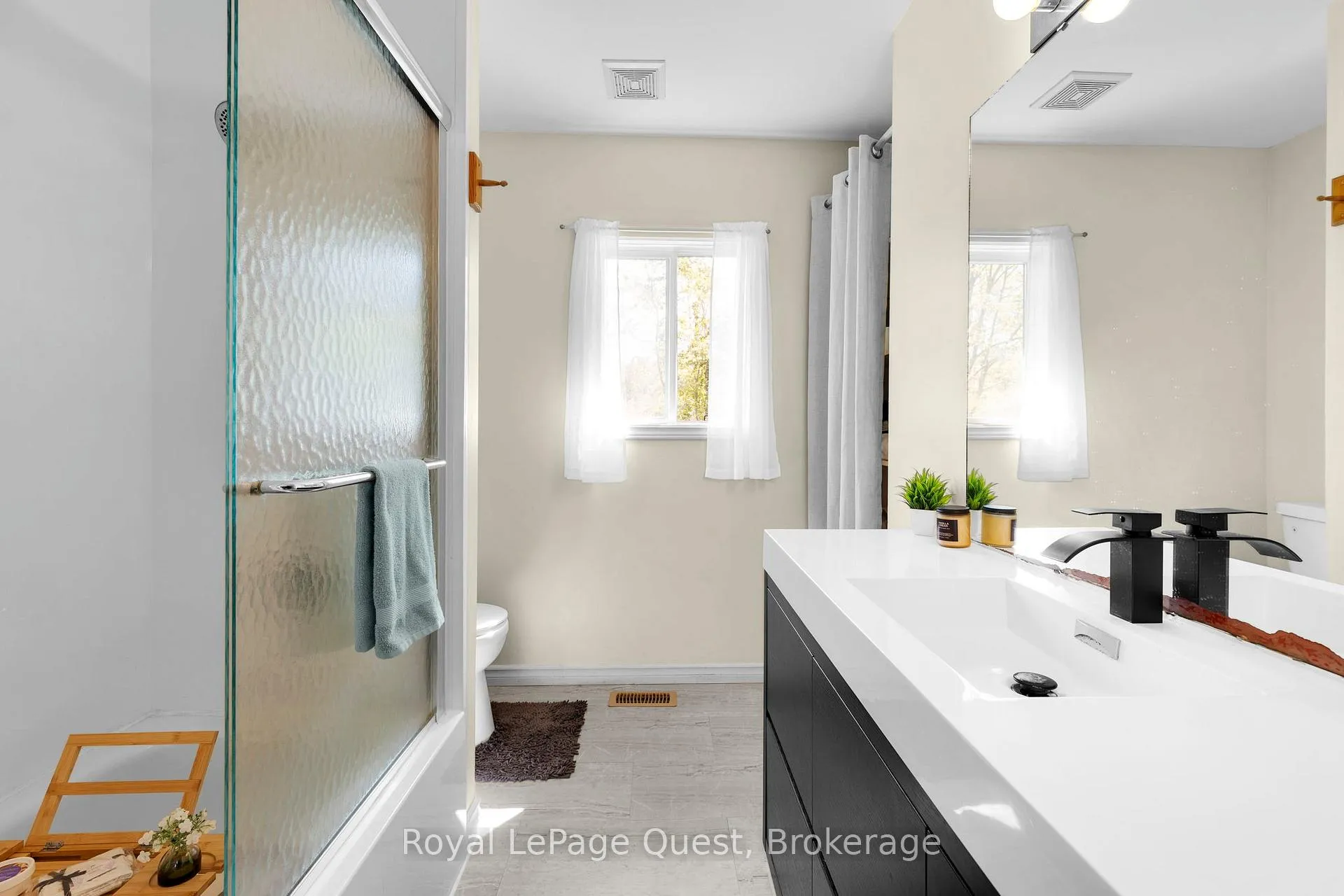 Photo 14 of 4297 Huronia Road, Severn, Rural Severn — HOMEH