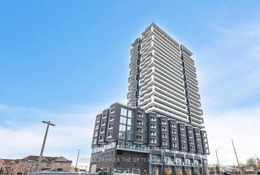 Front of Unit 801, 260 Malta Avenue