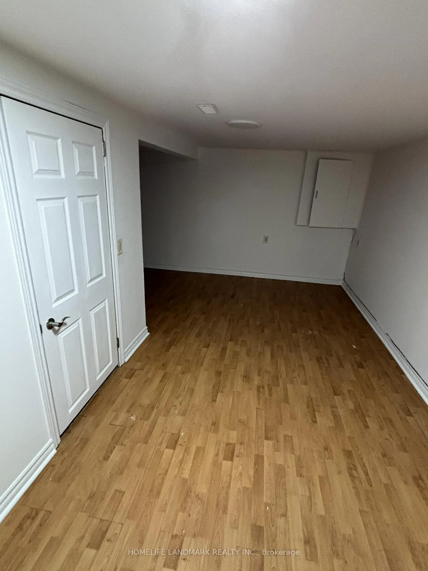 Photo 8 of 62 Austen Lane N, Barrie, Letitia Heights — HOMEH
