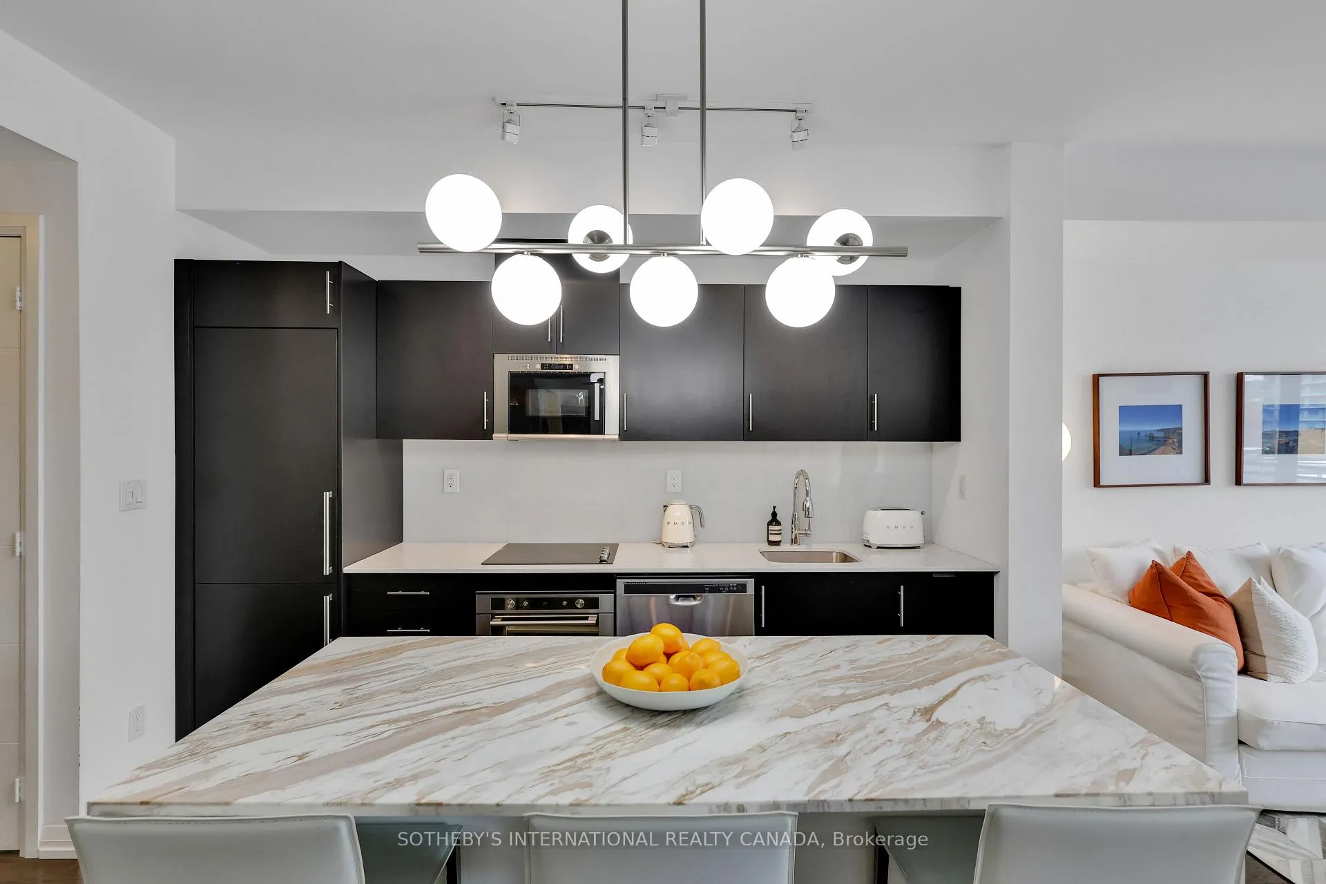 Photo 4 of Unit 728, 460 Adelaide Street E, Toronto, Moss Park — HOMEH