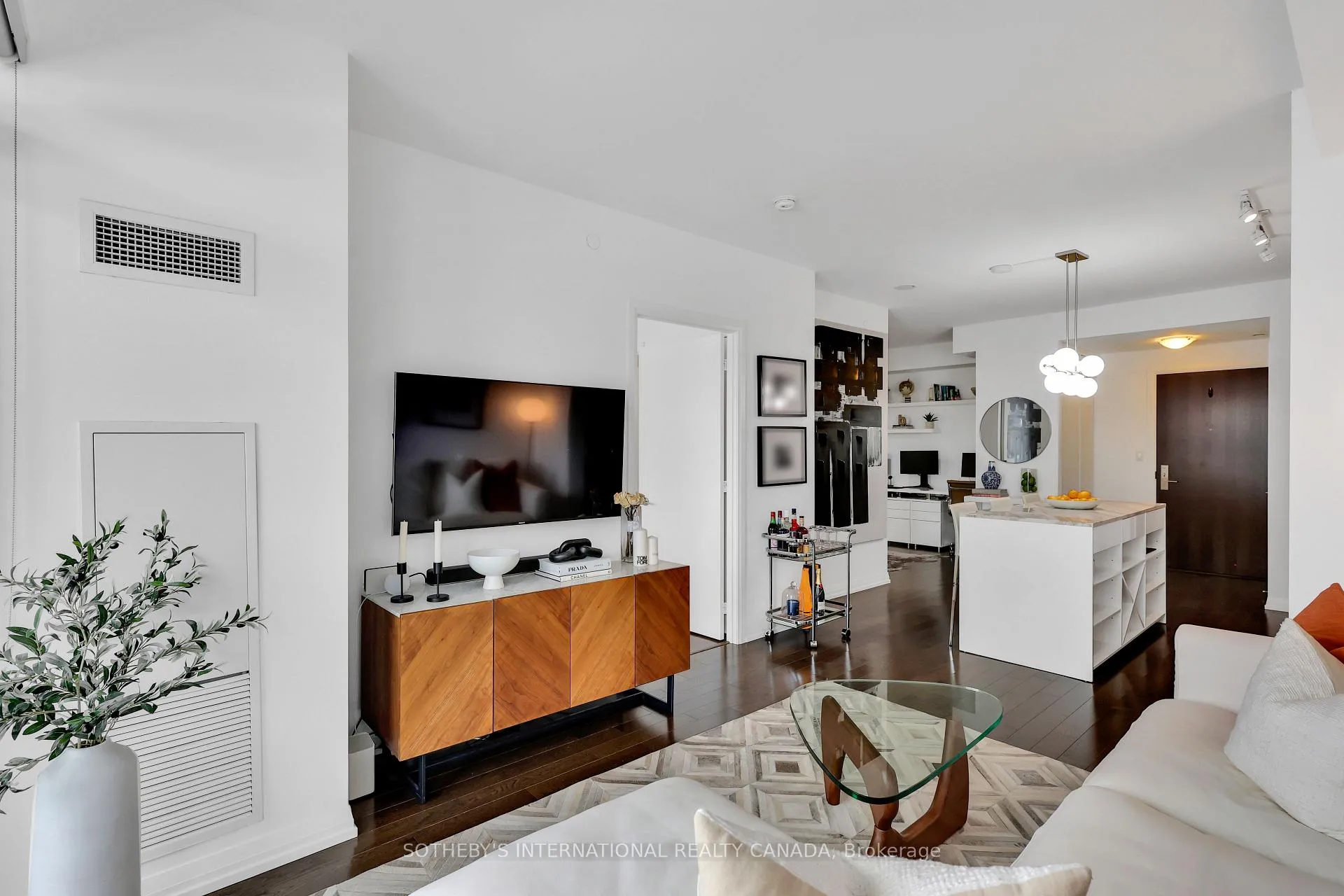 Photo 11 of Unit 728, 460 Adelaide Street E, Toronto, Moss Park — HOMEH