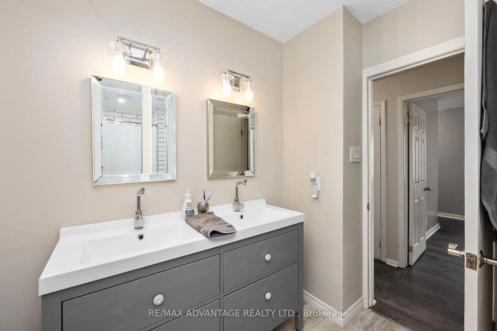 Photo 13 of 179 Fifth Avenue, St. Thomas — HOMEH