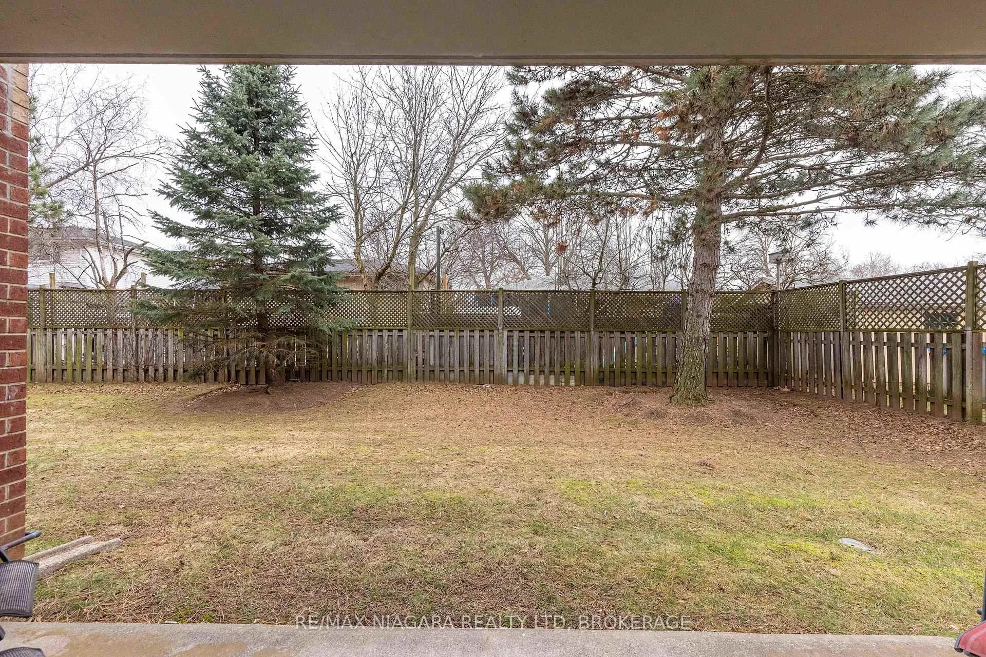 Photo 18 of Unit 102, 6704 Thorold Stone Road, Niagara Falls, Morrison — HOMEH