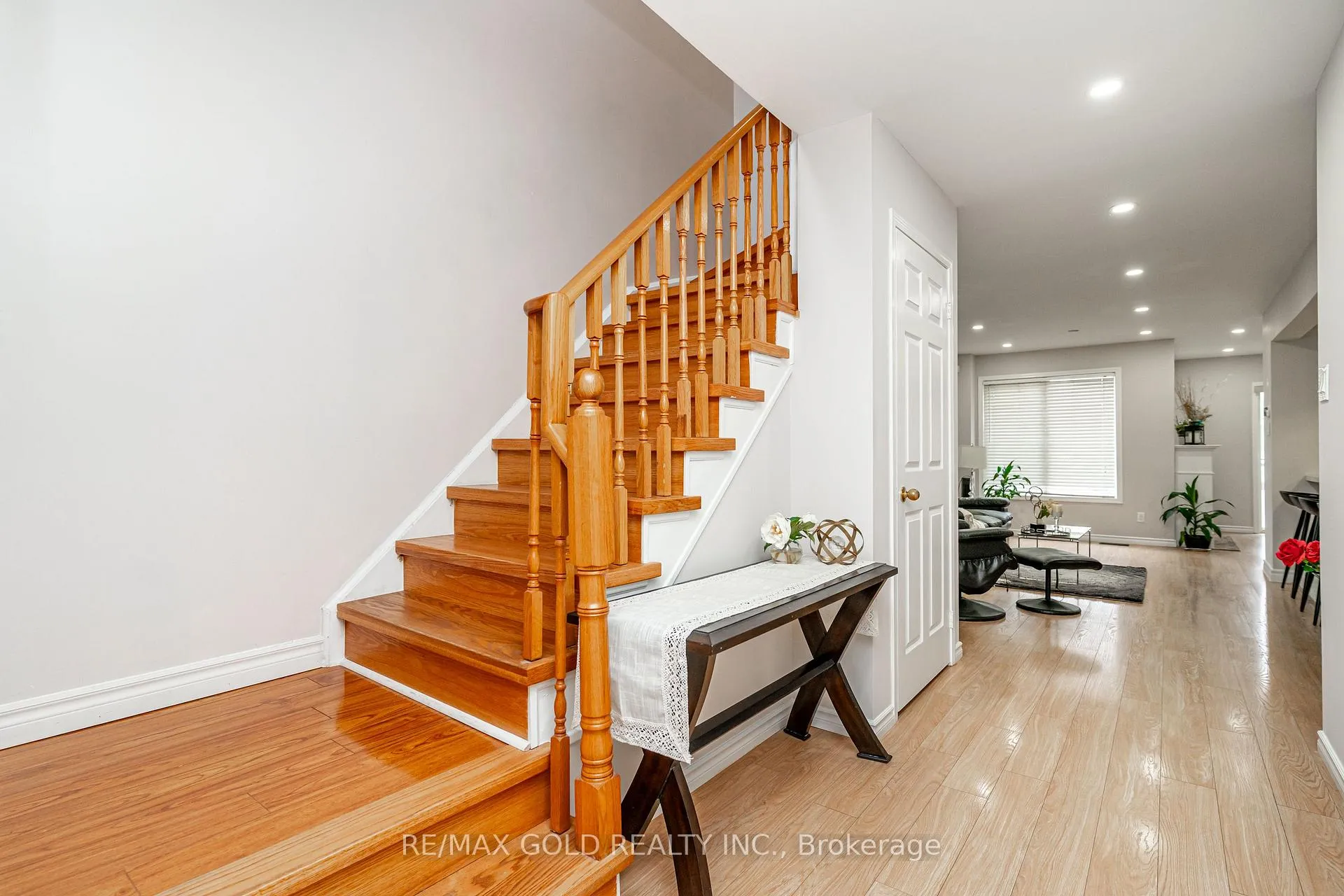Photo 5 of 98 Winners Circle, Brampton, Northwest Sandalwood Parkway — HOMEH
