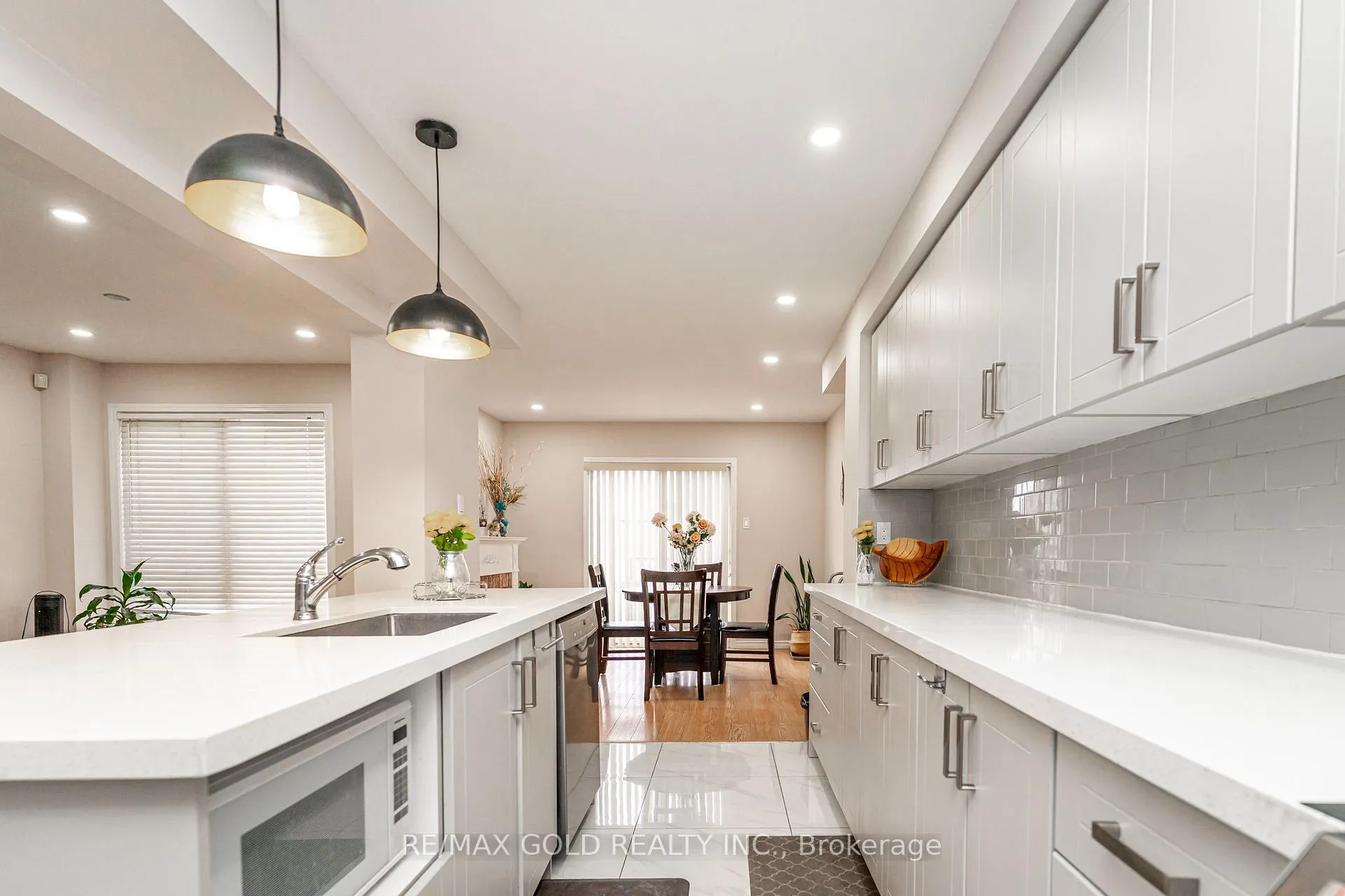 Photo 12 of 98 Winners Circle, Brampton, Northwest Sandalwood Parkway — HOMEH