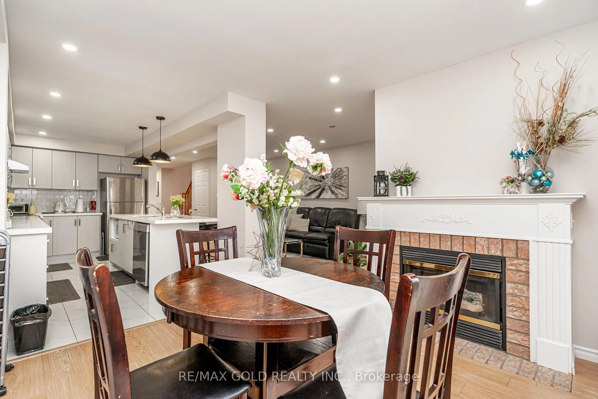 Photo 15 of 98 Winners Circle, Brampton, Northwest Sandalwood Parkway — HOMEH
