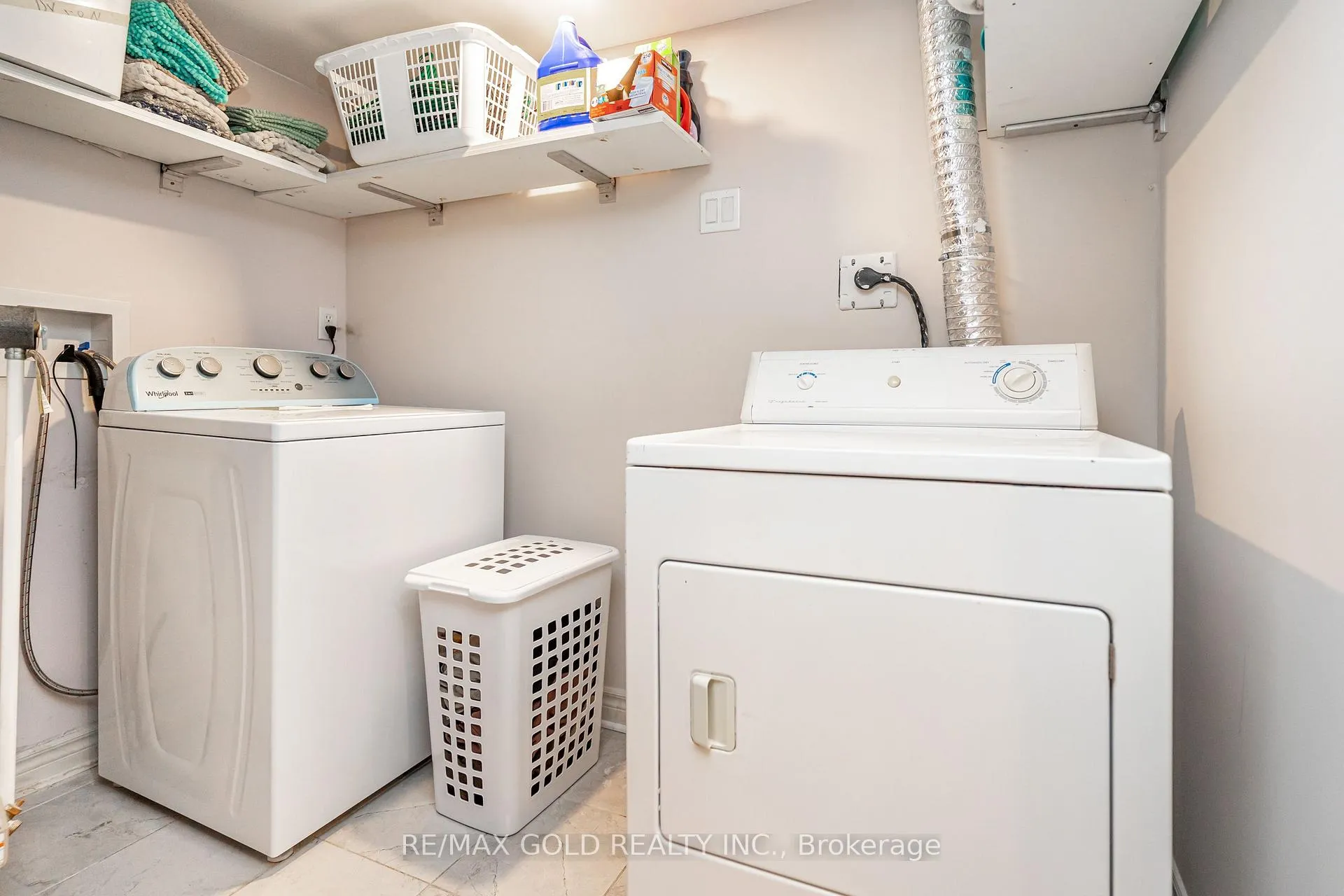 Photo 33 of 98 Winners Circle, Brampton, Northwest Sandalwood Parkway — HOMEH
