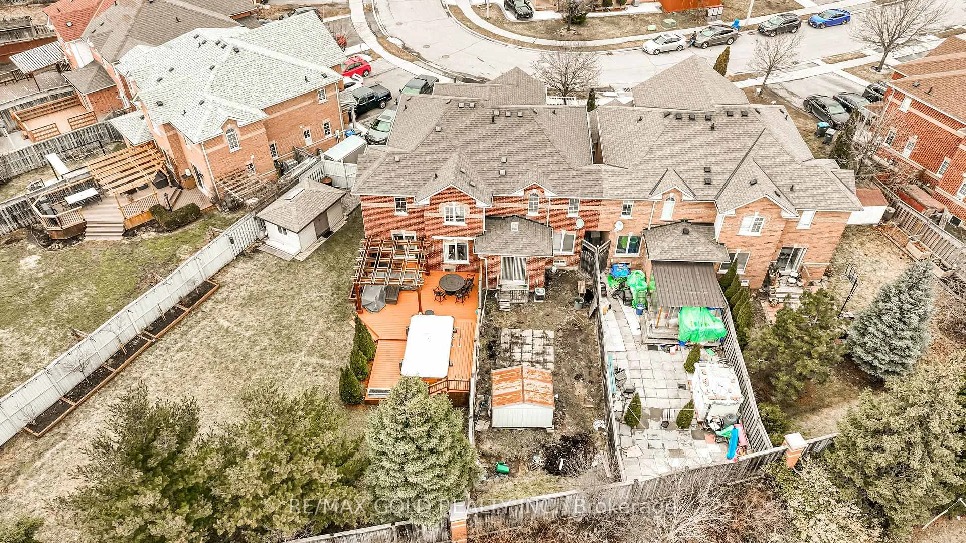 Photo 36 of 98 Winners Circle, Brampton, Northwest Sandalwood Parkway — HOMEH