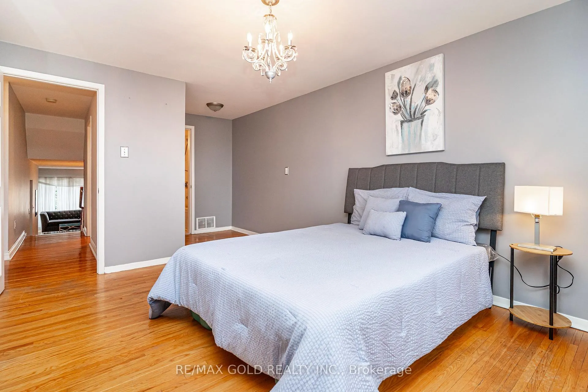 Photo 18 of 13 Cathcart Crescent, Brampton, Avondale — HOMEH