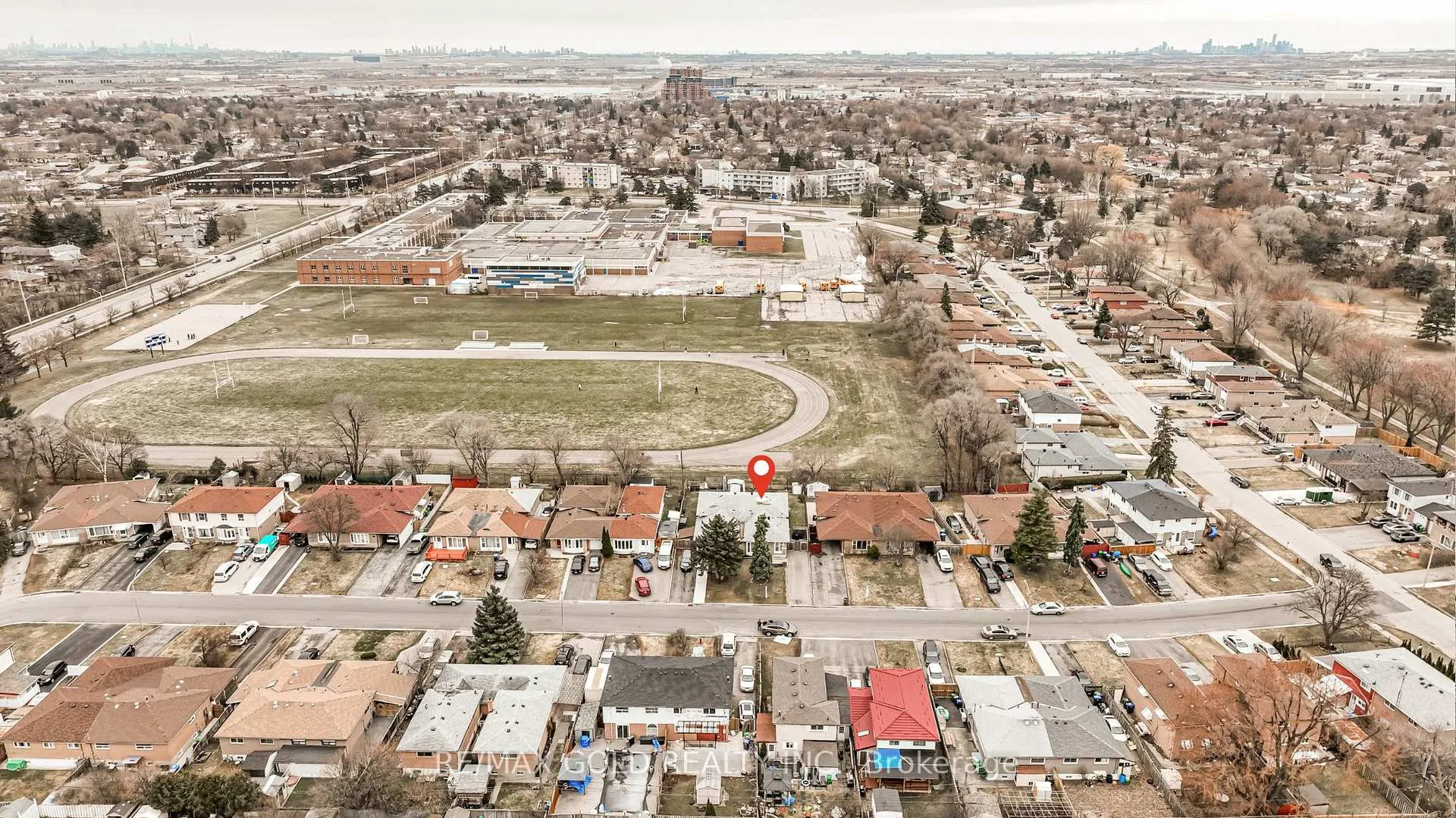 Photo 41 of 13 Cathcart Crescent, Brampton, Avondale — HOMEH