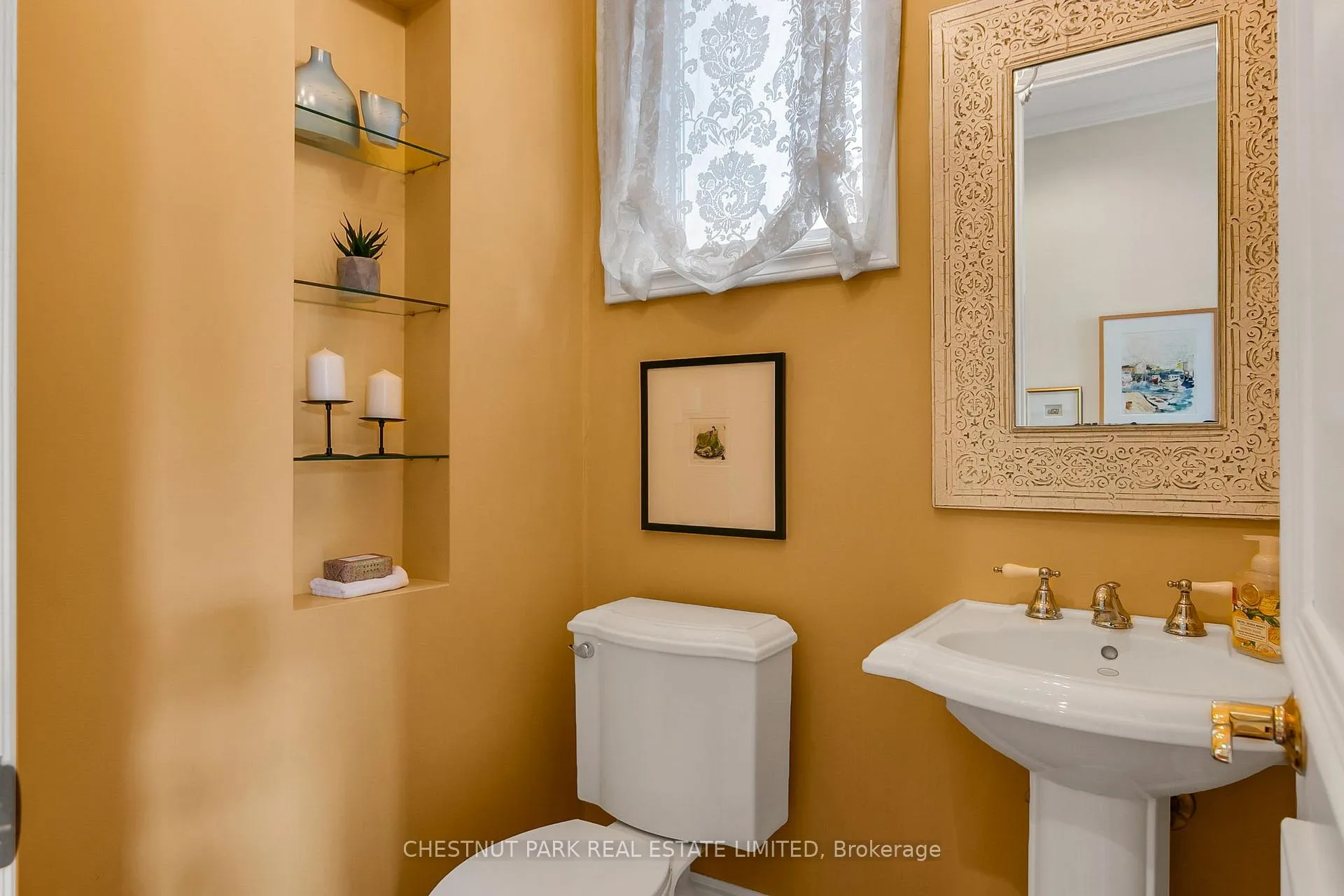 Photo 6 of 552 Melrose Avenue, Toronto, Bedford Park-Nortown — HOMEH
