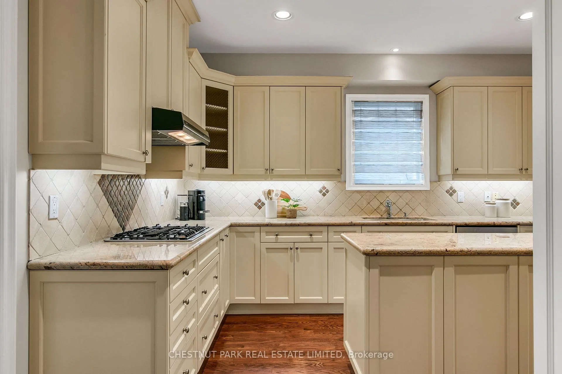 Photo 22 of 552 Melrose Avenue, Toronto, Bedford Park-Nortown — HOMEH
