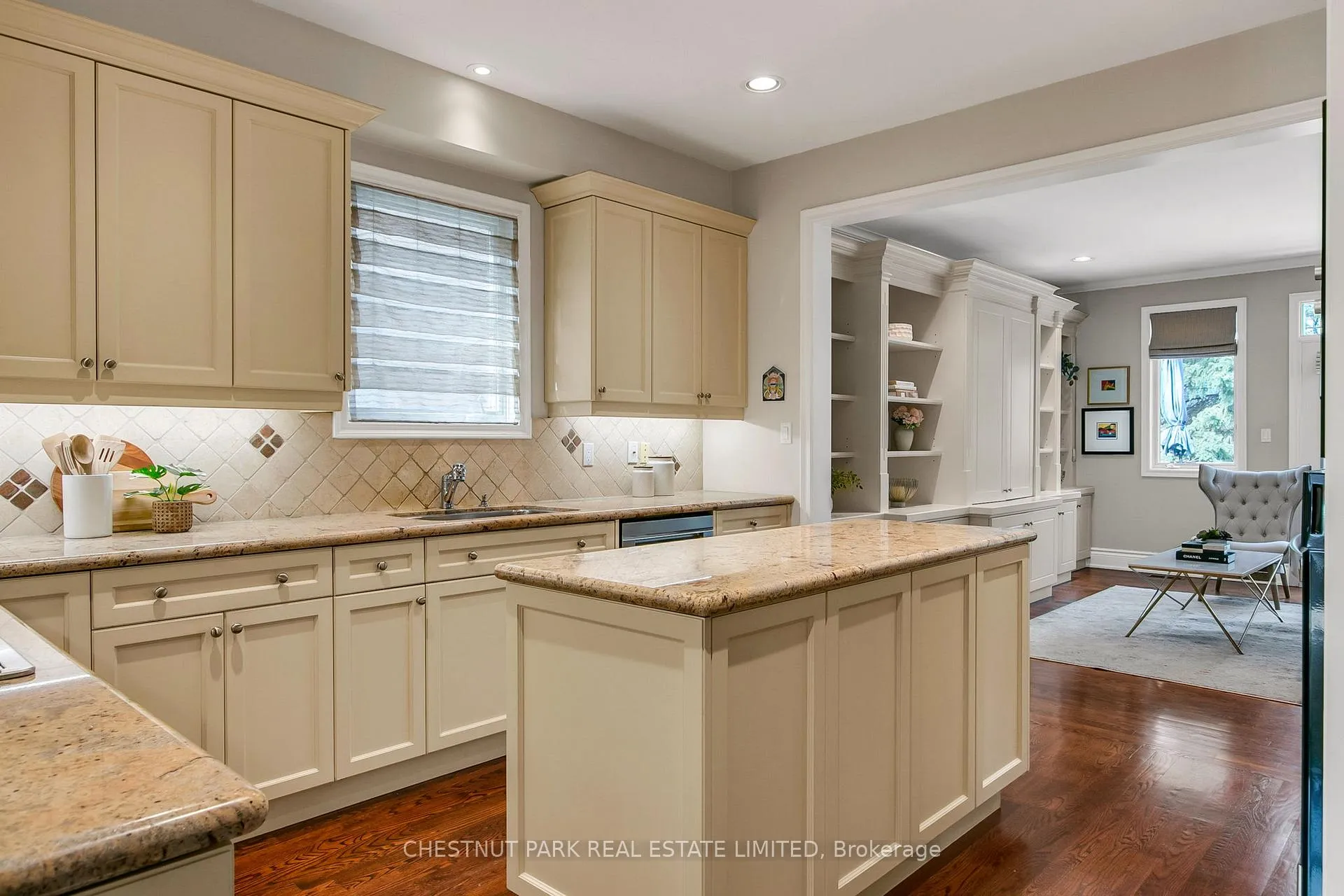 Photo 23 of 552 Melrose Avenue, Toronto, Bedford Park-Nortown — HOMEH