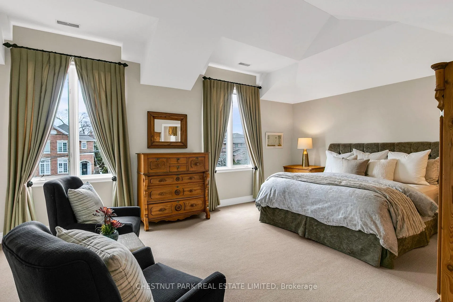 Photo 29 of 552 Melrose Avenue, Toronto, Bedford Park-Nortown — HOMEH