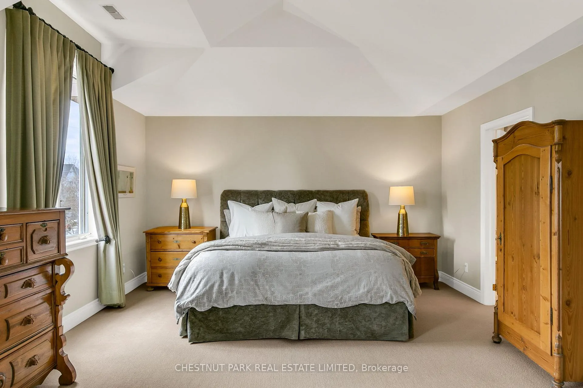 Photo 30 of 552 Melrose Avenue, Toronto, Bedford Park-Nortown — HOMEH
