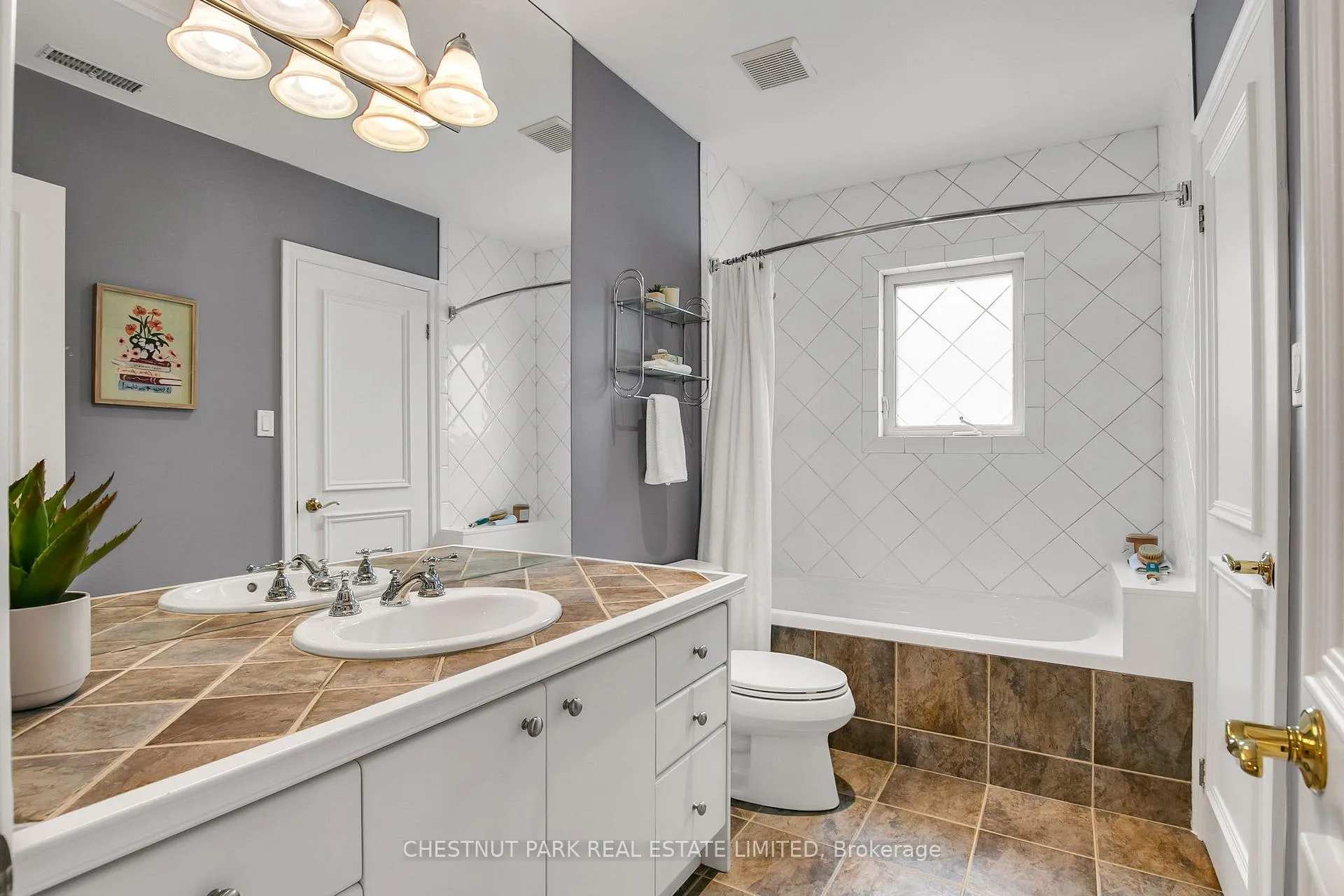 Photo 40 of 552 Melrose Avenue, Toronto, Bedford Park-Nortown — HOMEH