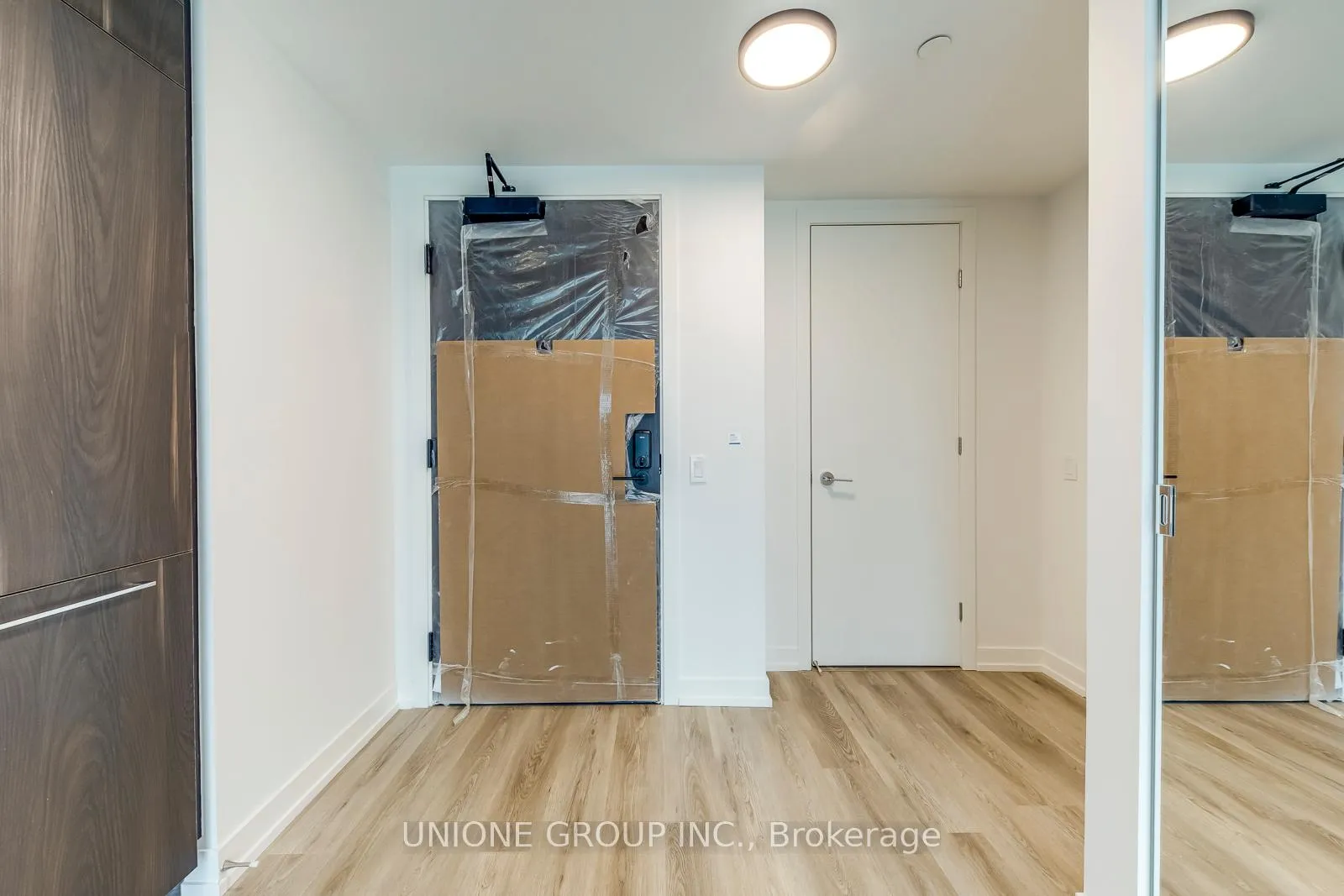 Photo 5 of Unit 1707, 771 Yonge Street, Toronto, Rosedale-Moore Park — HOMEH