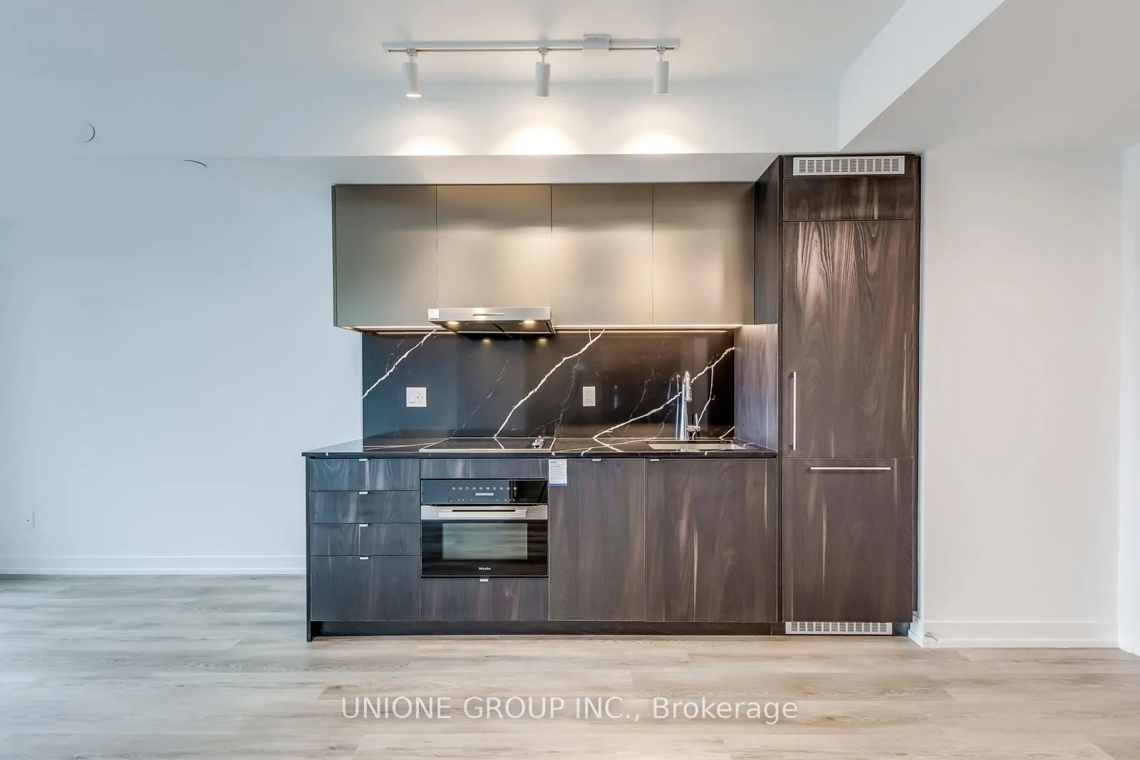 Photo 10 of Unit 1707, 771 Yonge Street, Toronto, Rosedale-Moore Park — HOMEH