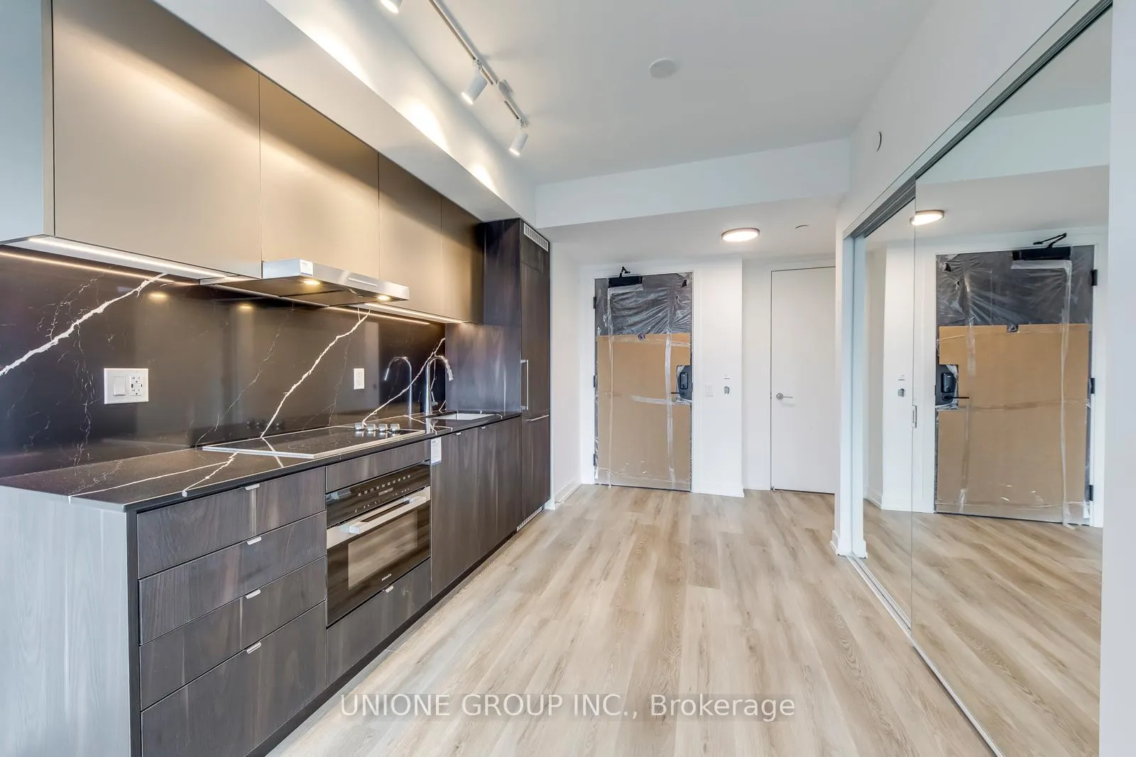 Photo 13 of Unit 1707, 771 Yonge Street, Toronto, Rosedale-Moore Park — HOMEH