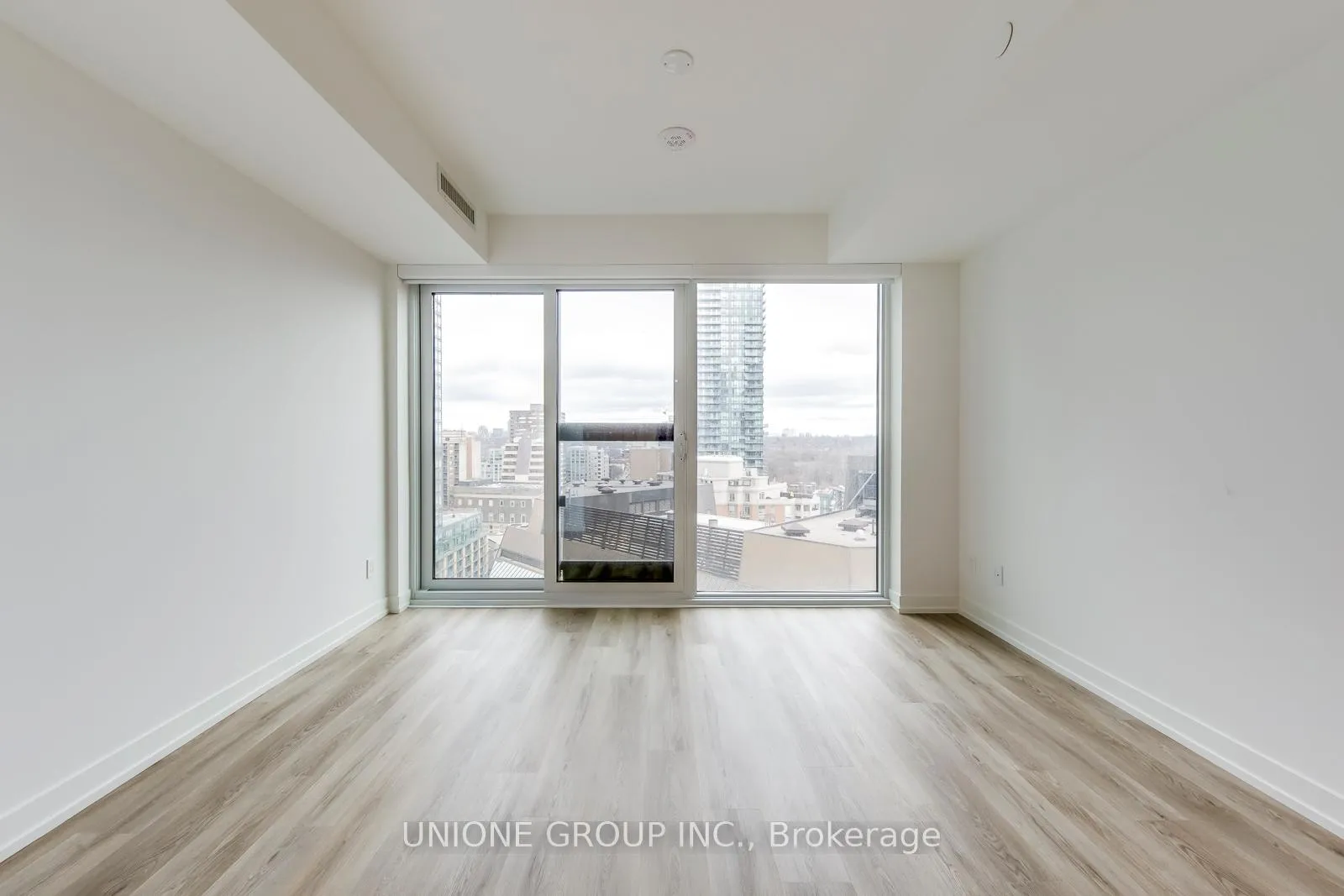 Photo 14 of Unit 1707, 771 Yonge Street, Toronto, Rosedale-Moore Park — HOMEH