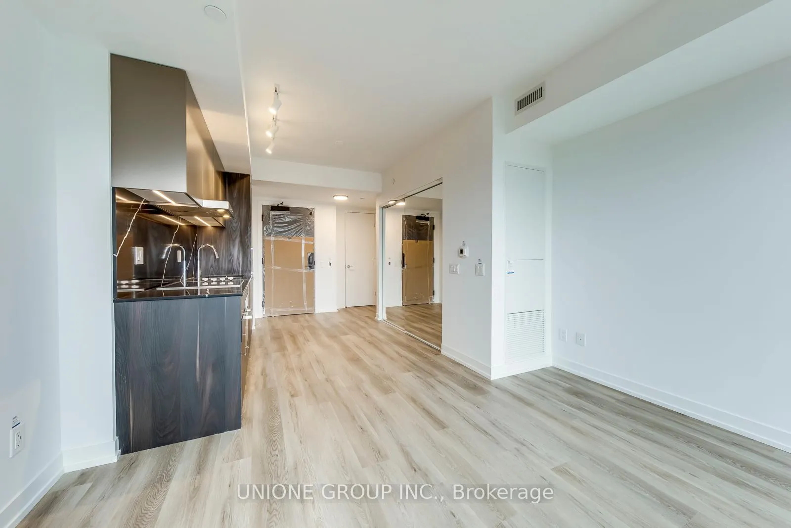 Photo 17 of Unit 1707, 771 Yonge Street, Toronto, Rosedale-Moore Park — HOMEH