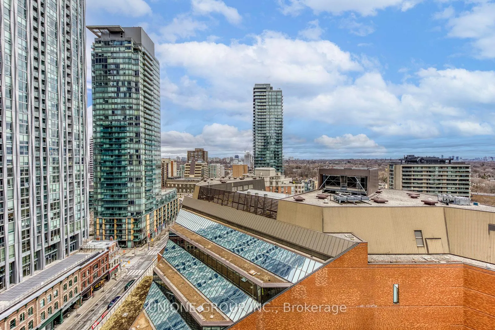 Photo 21 of Unit 1707, 771 Yonge Street, Toronto, Rosedale-Moore Park — HOMEH