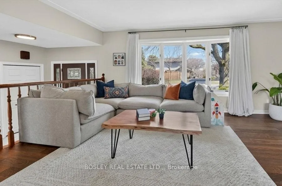 Photo 7 of 1 Tanner Circle, St. Catharines, Lakeshore — HOMEH