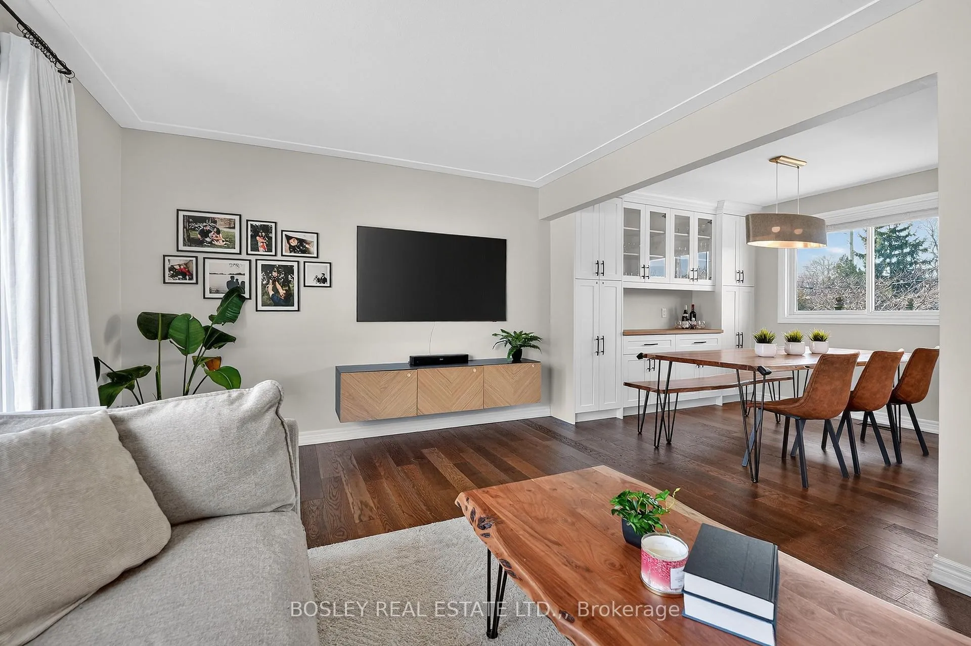 Photo 8 of 1 Tanner Circle, St. Catharines, Lakeshore — HOMEH